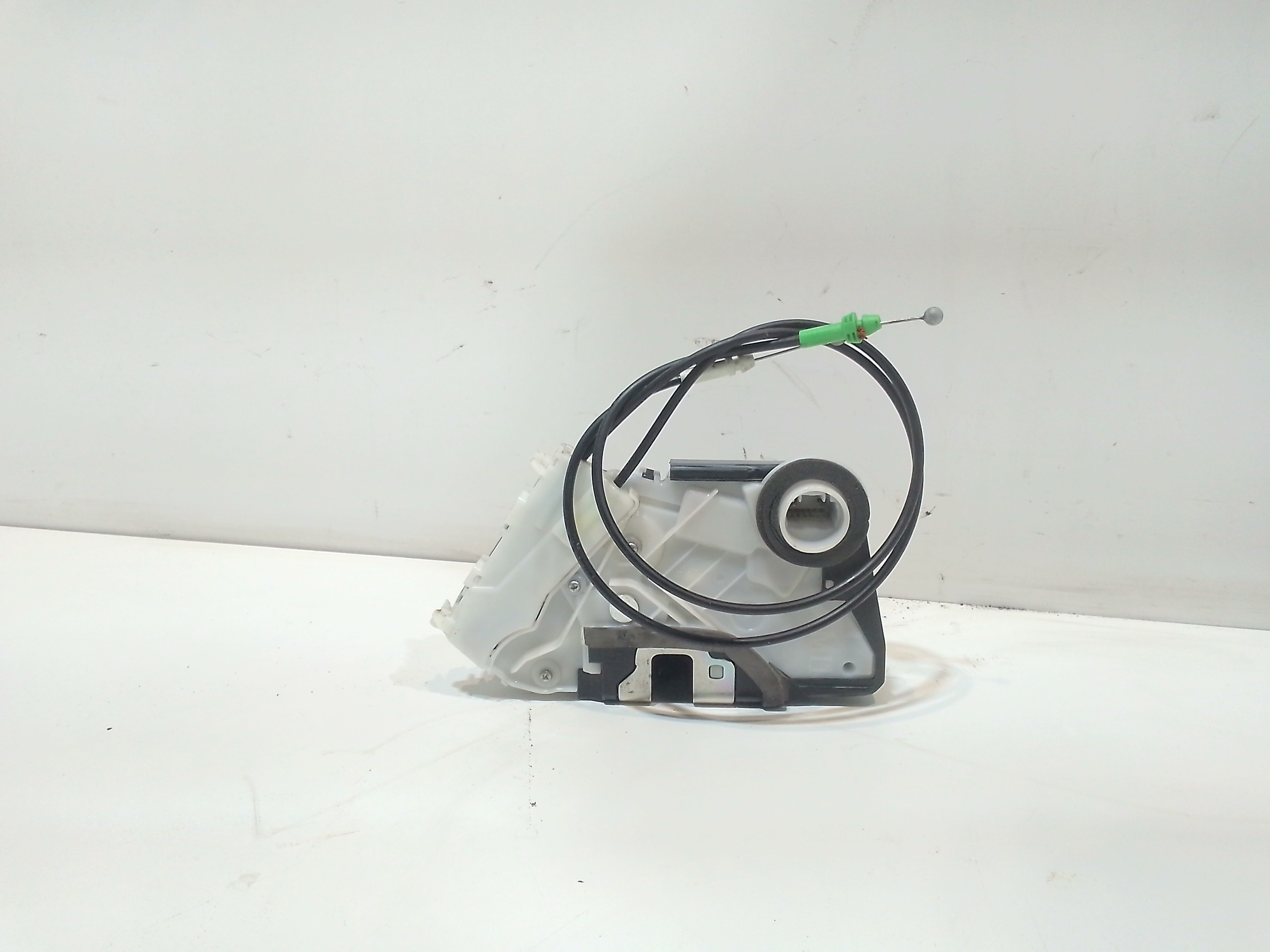 Serratura Porta Ant. Destro 690300D540 Usato