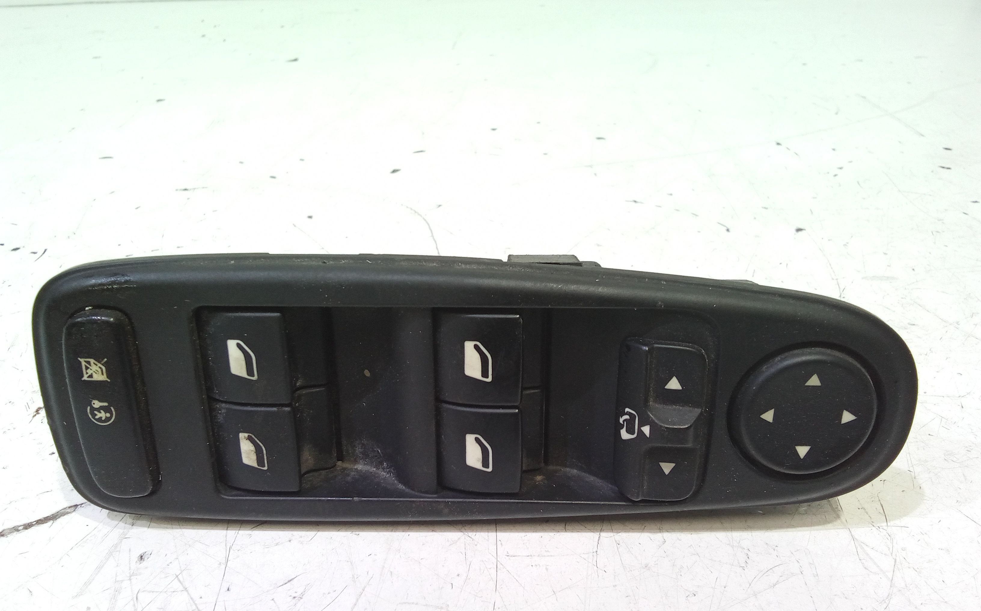 Interruttore Alzacristalli Porta Ant. Sinistro Usato