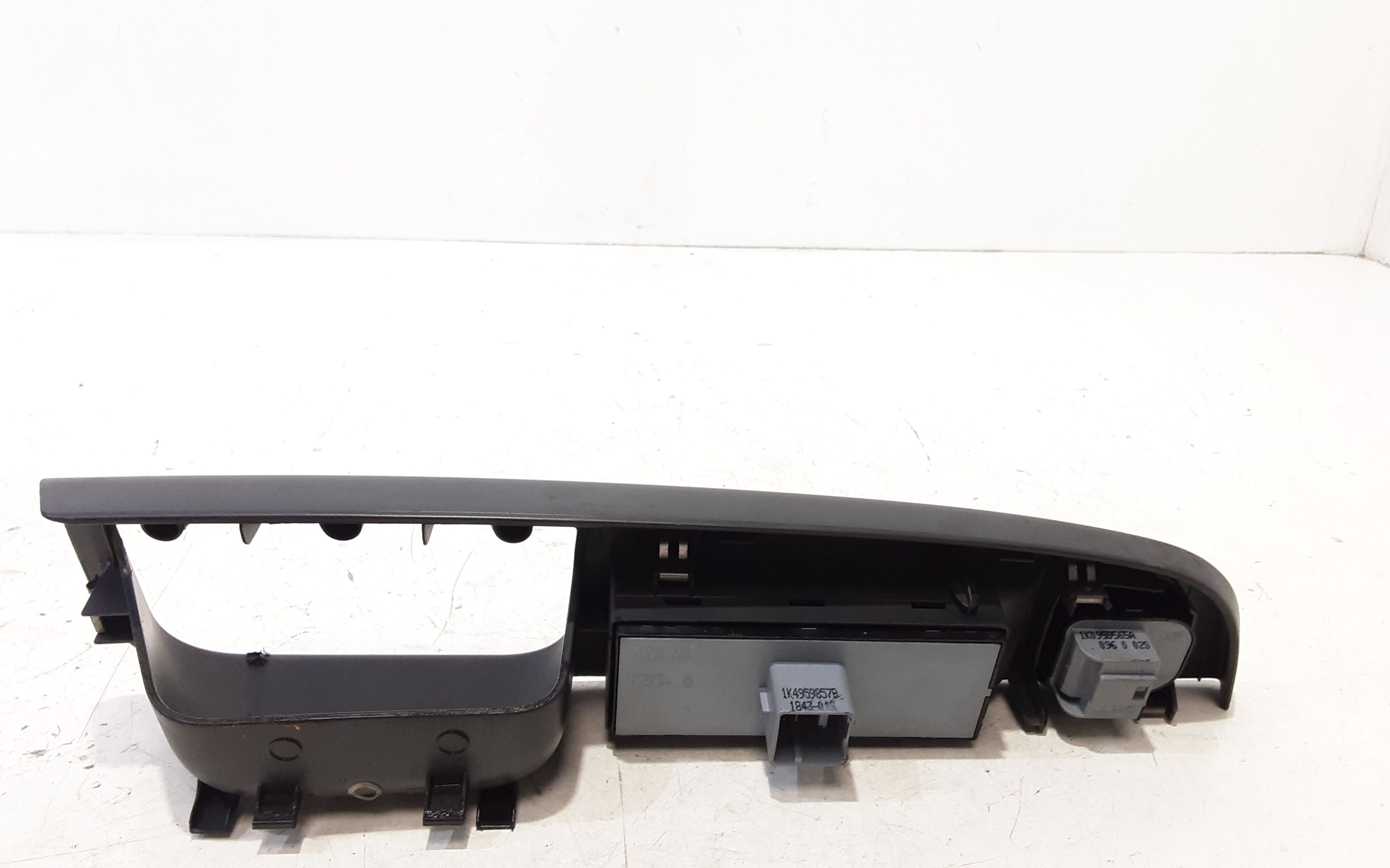 Interruttore Alzacristalli Porta Ant. Sinistro Usato