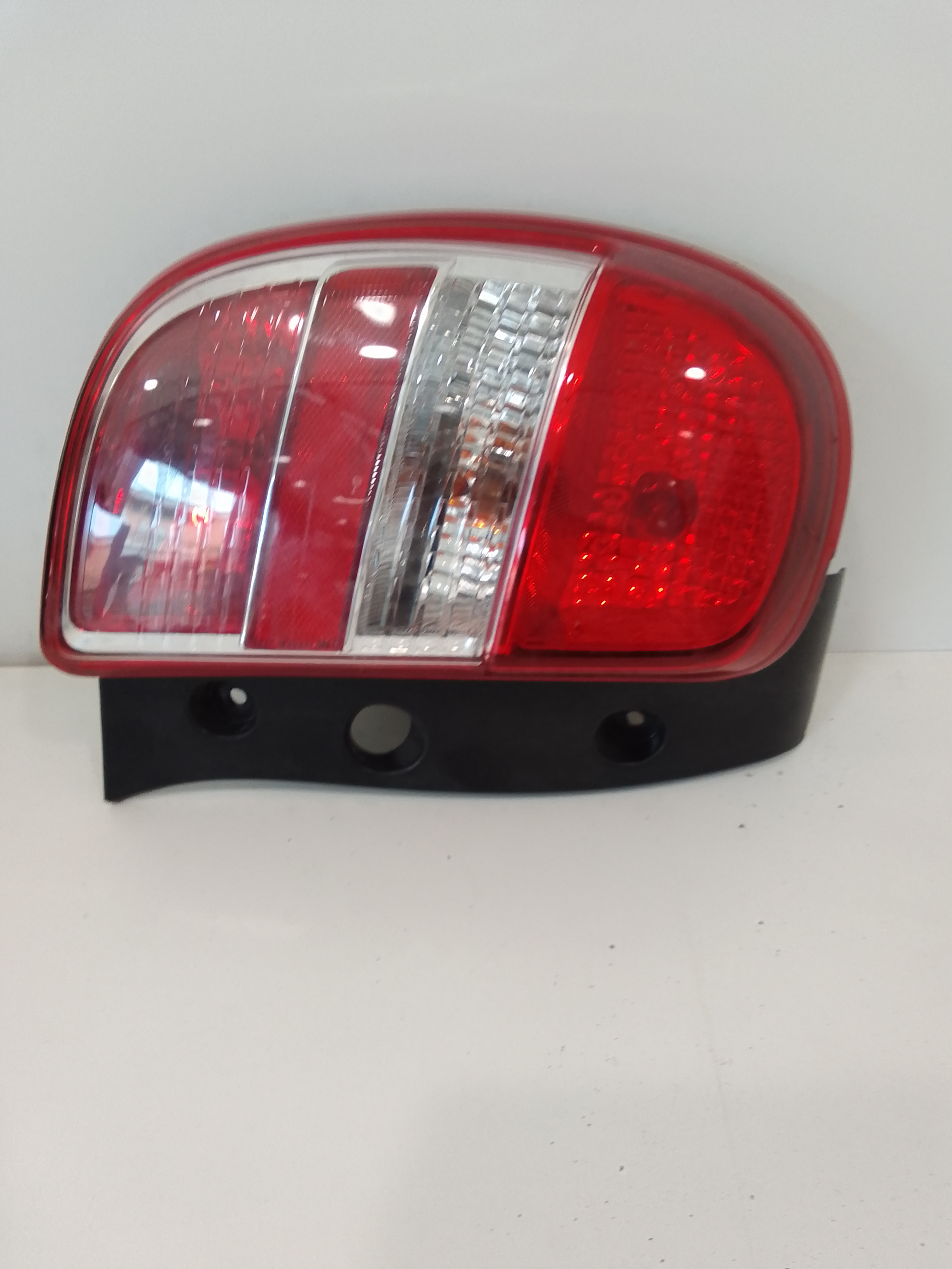 Fanale Post. Sinistro 265551HA1B Usato