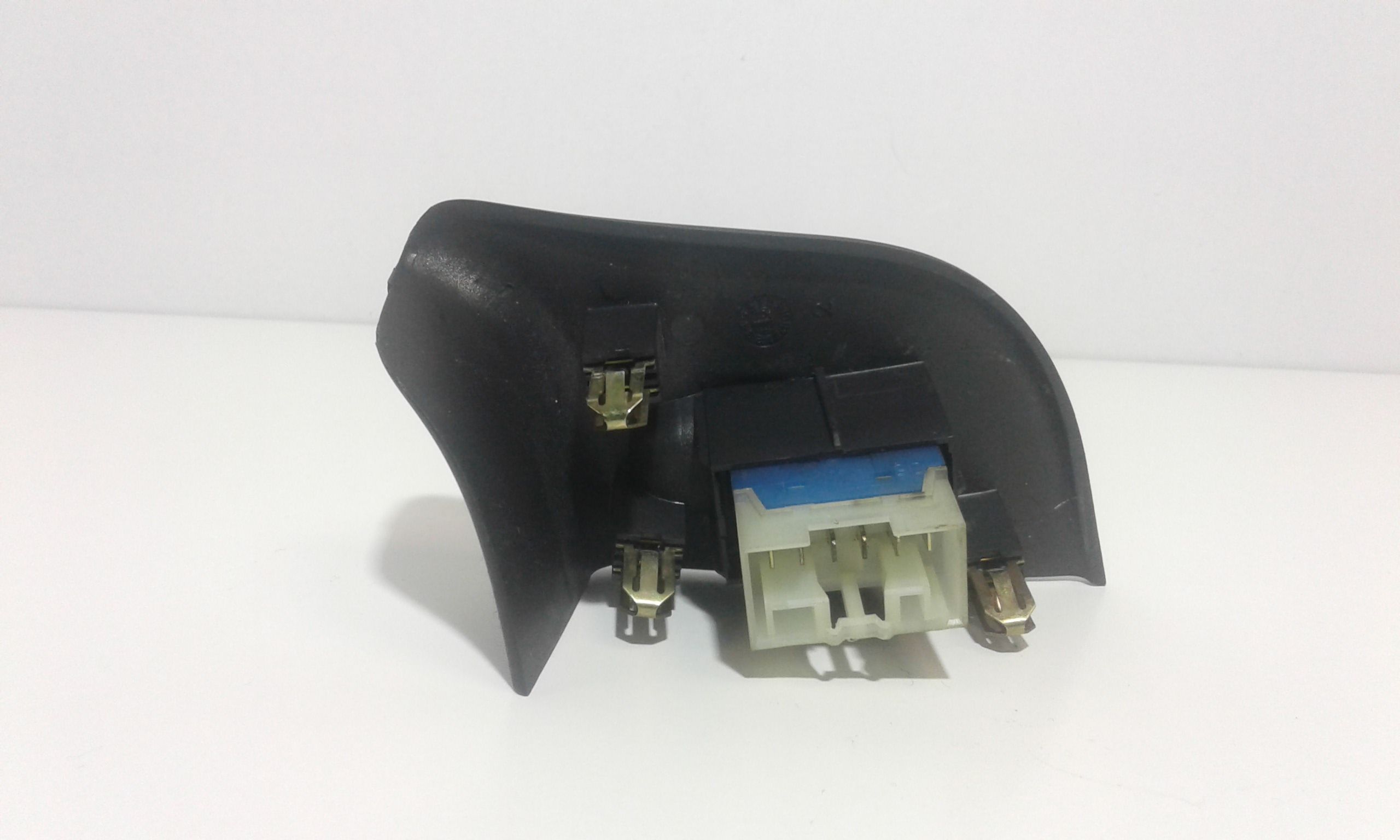 Interruttore Alzacristalli Porta Ant. Destro Usato