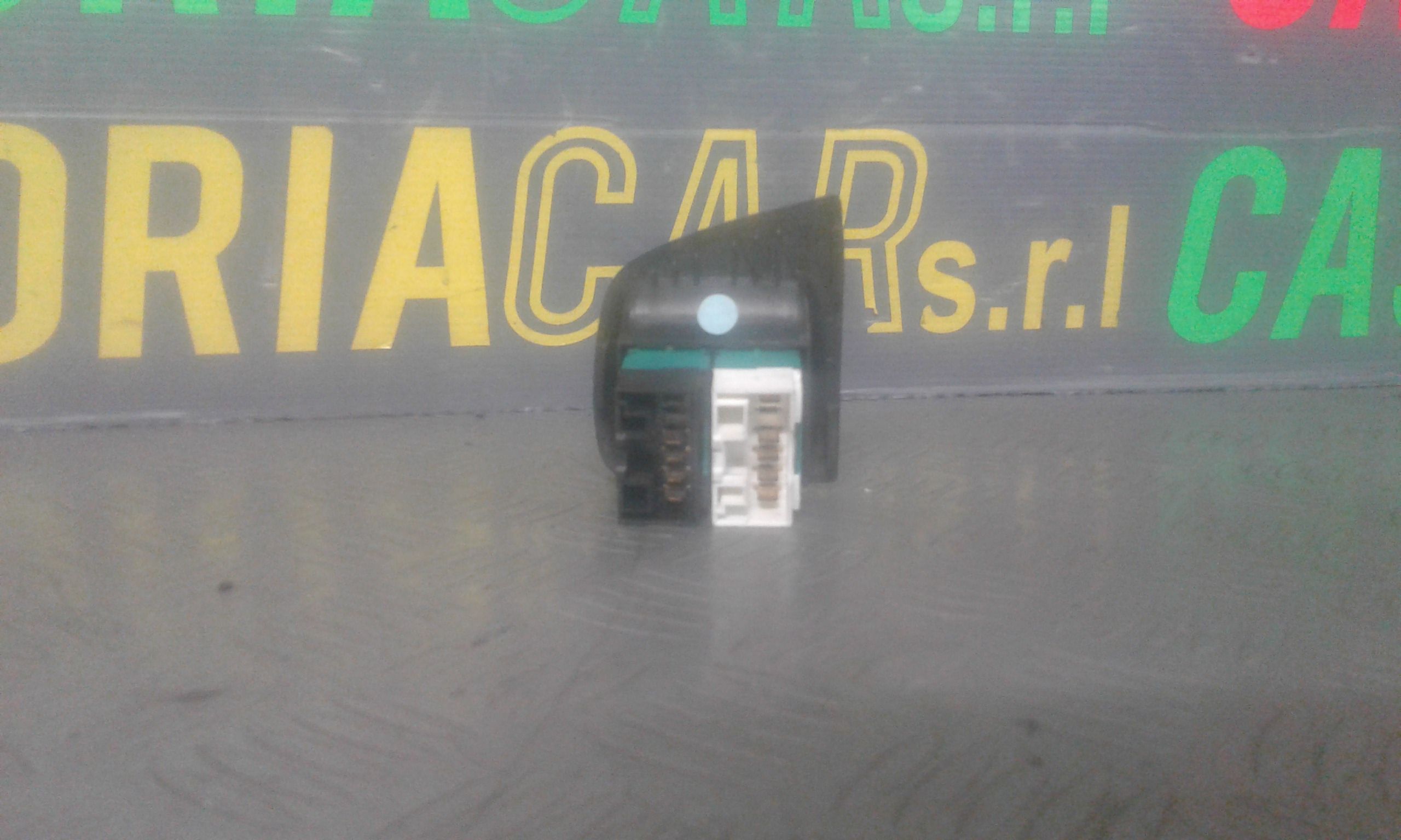 Interruttore Alzacristalli Porta Ant. Sinistro Usato