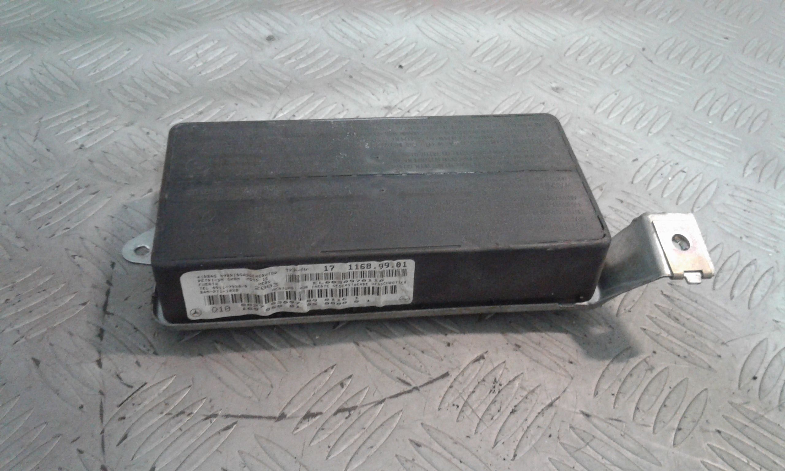 Dispositivo Airbag Porta Ant. Sinistro A1688600105 Usato