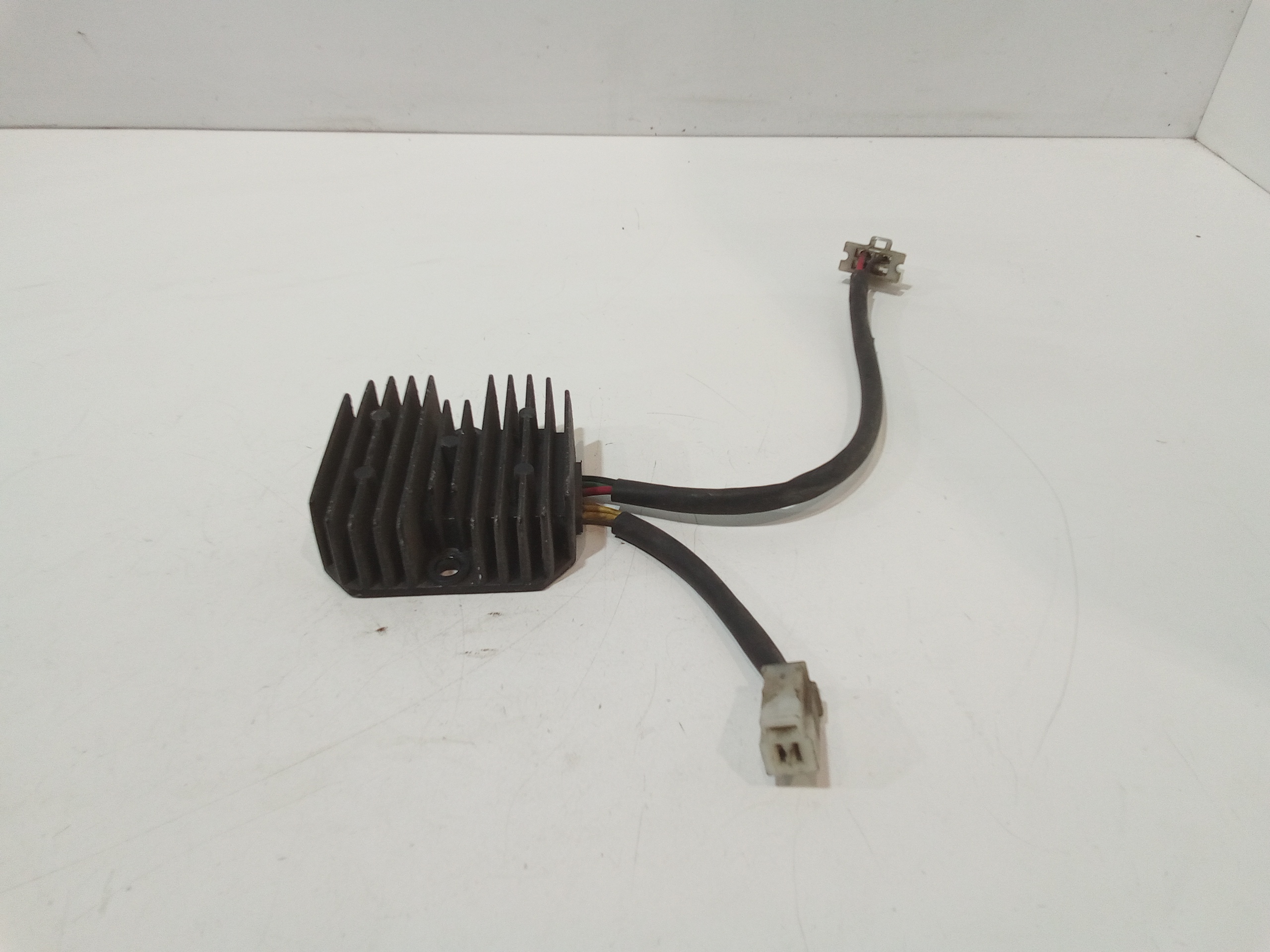 Regolatore Tensione Usato