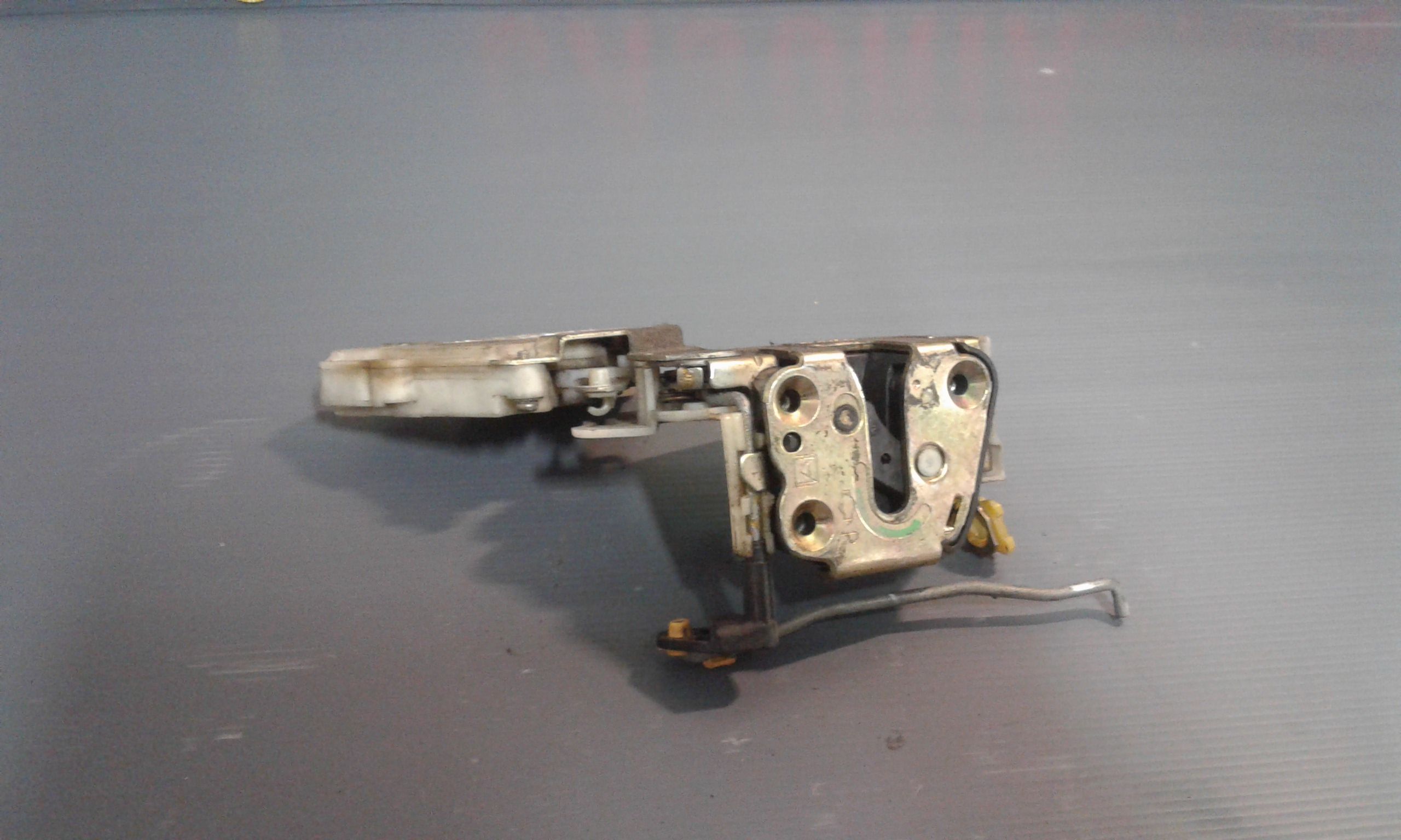 Serratura Porta Ant. Destro Usato