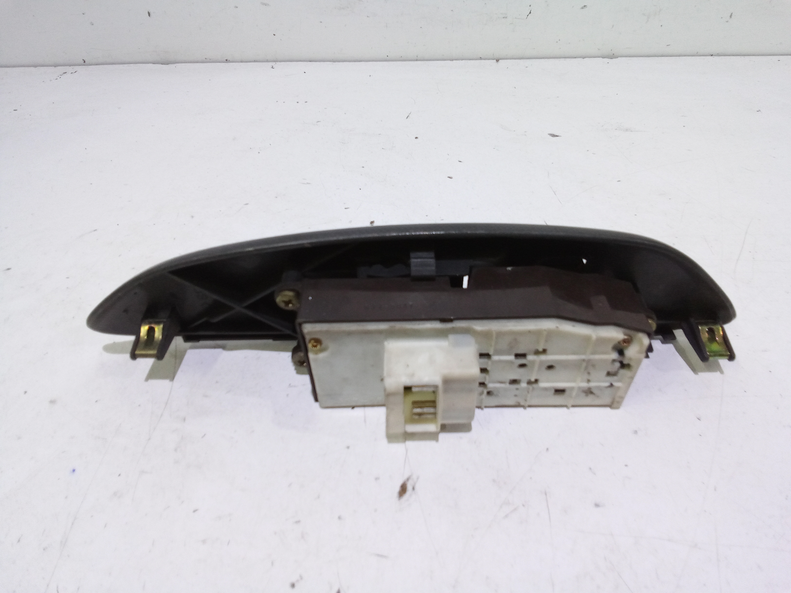 Interruttore Alzacristalli Porta Ant. Sinistro 848200D040 Usato