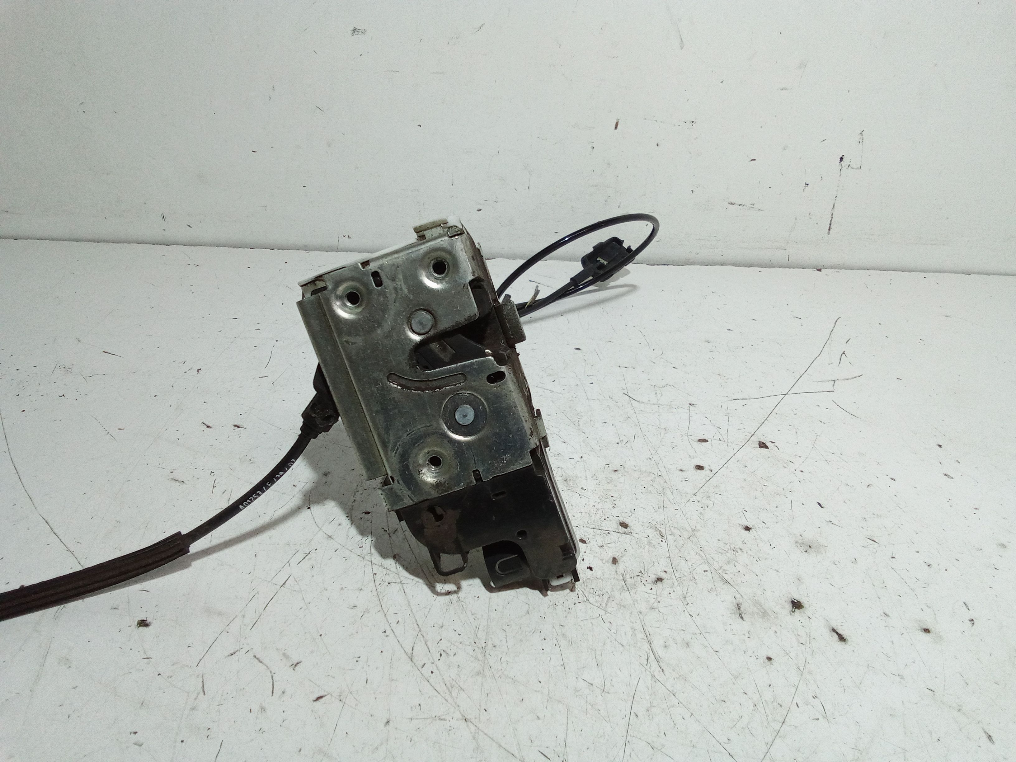 Serratura Porta Ant. Destro 8200384971 Usato