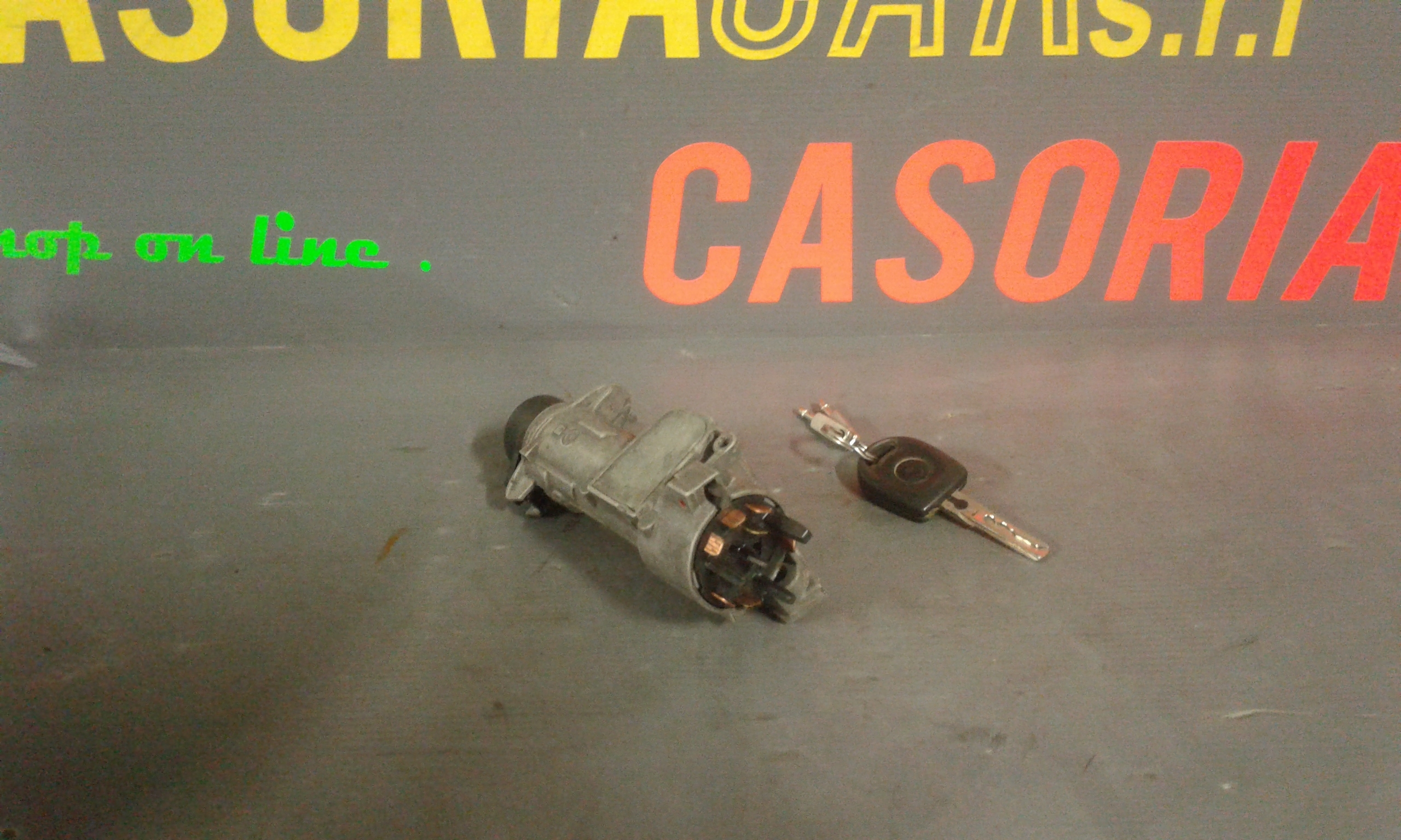 Cilindretto Commutatore Avviamento 4D0905855J Usato