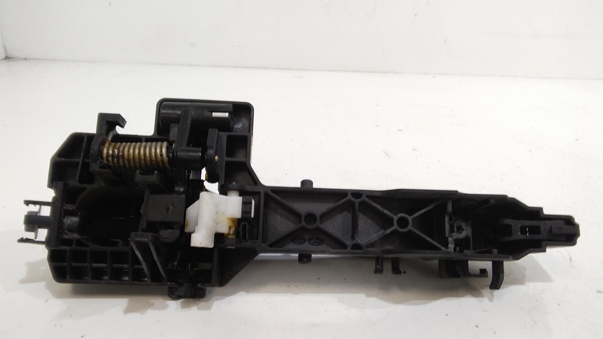 Maniglia Porta Ant. Destro 82661D3010 Usato