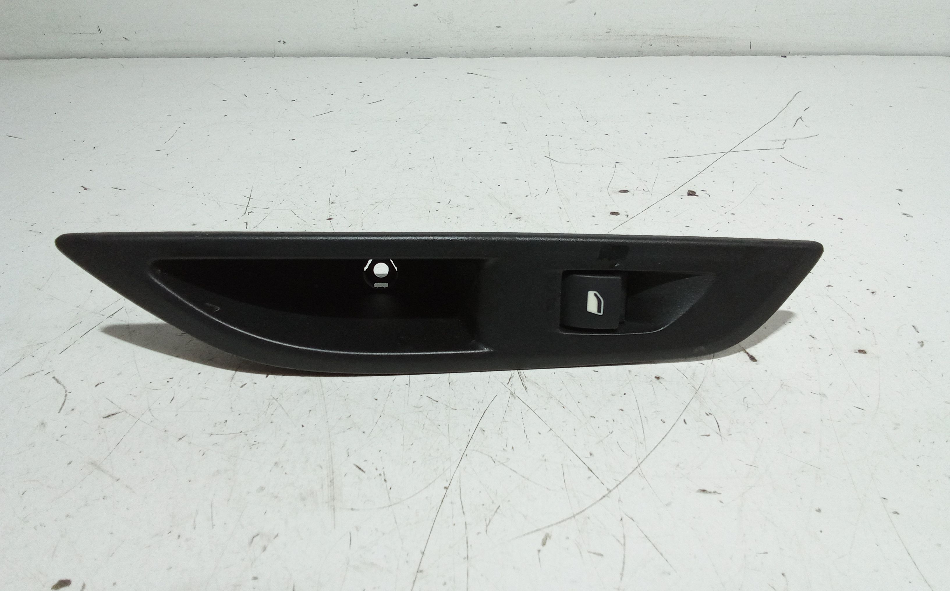 Interruttore Alzacristalli Porta Post. Sinistro 98016307ZD Usato