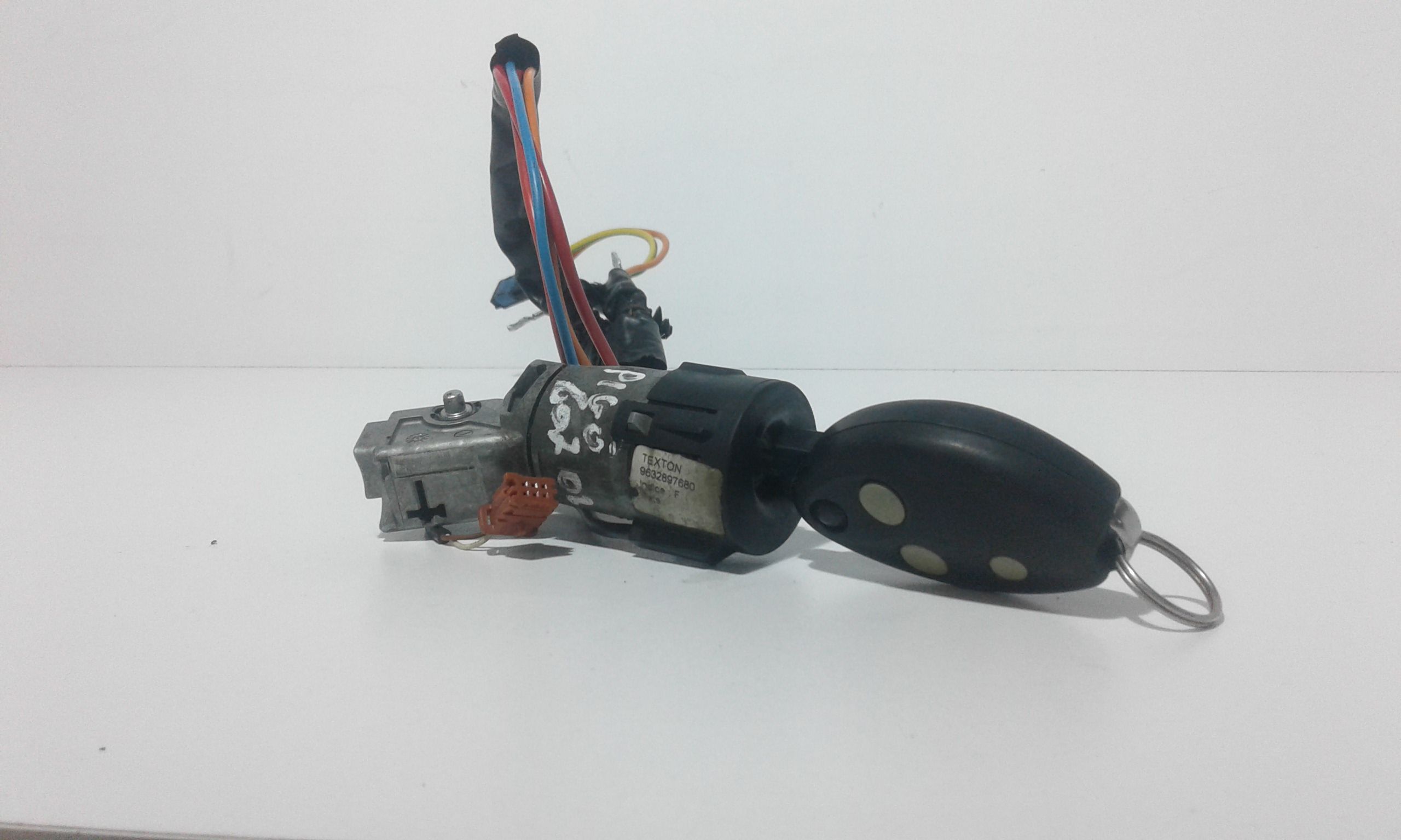 Commutatore Avviamento Con Cilindretti Serrature Usato