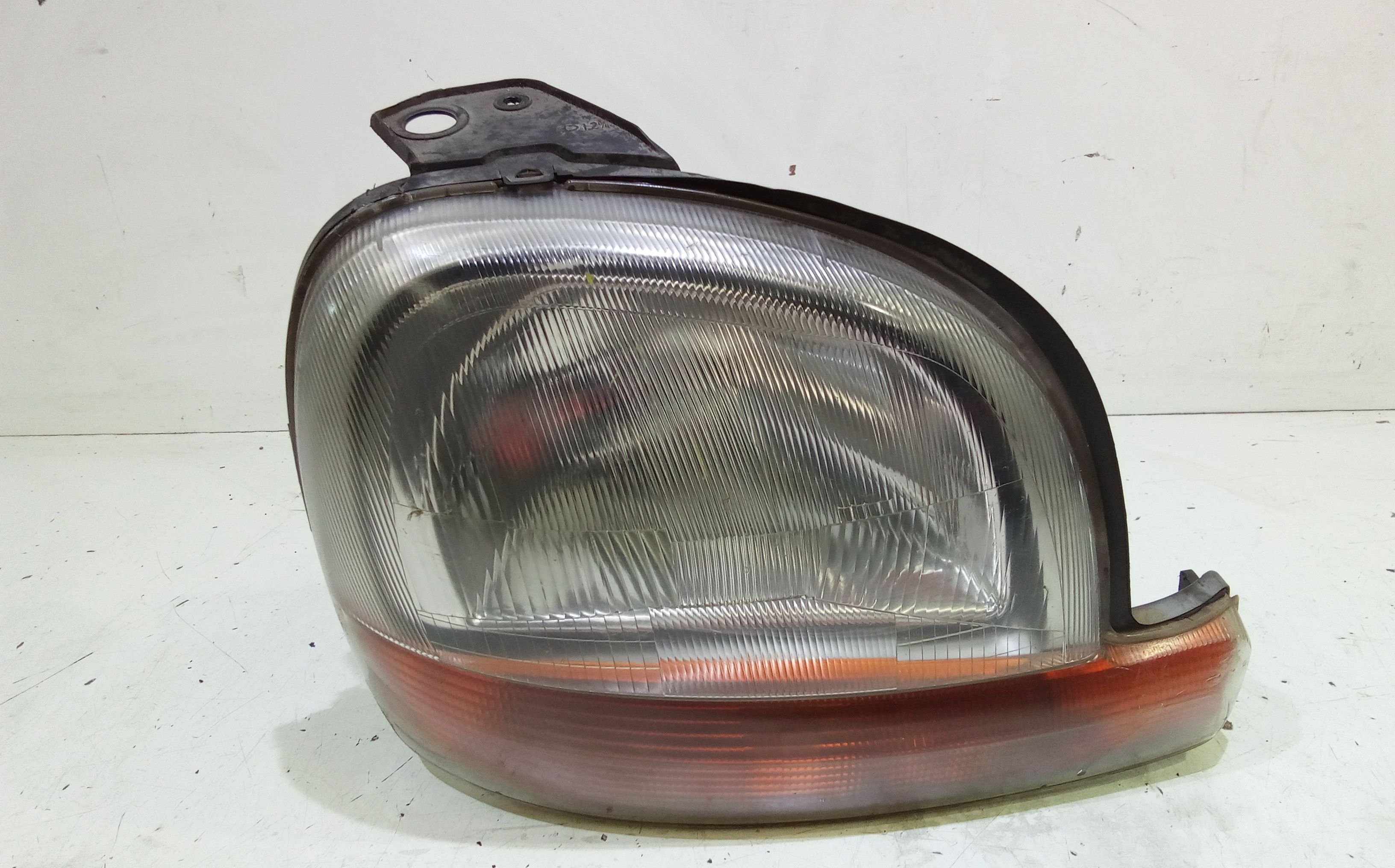 Proiettore Destro 260105328R Usato