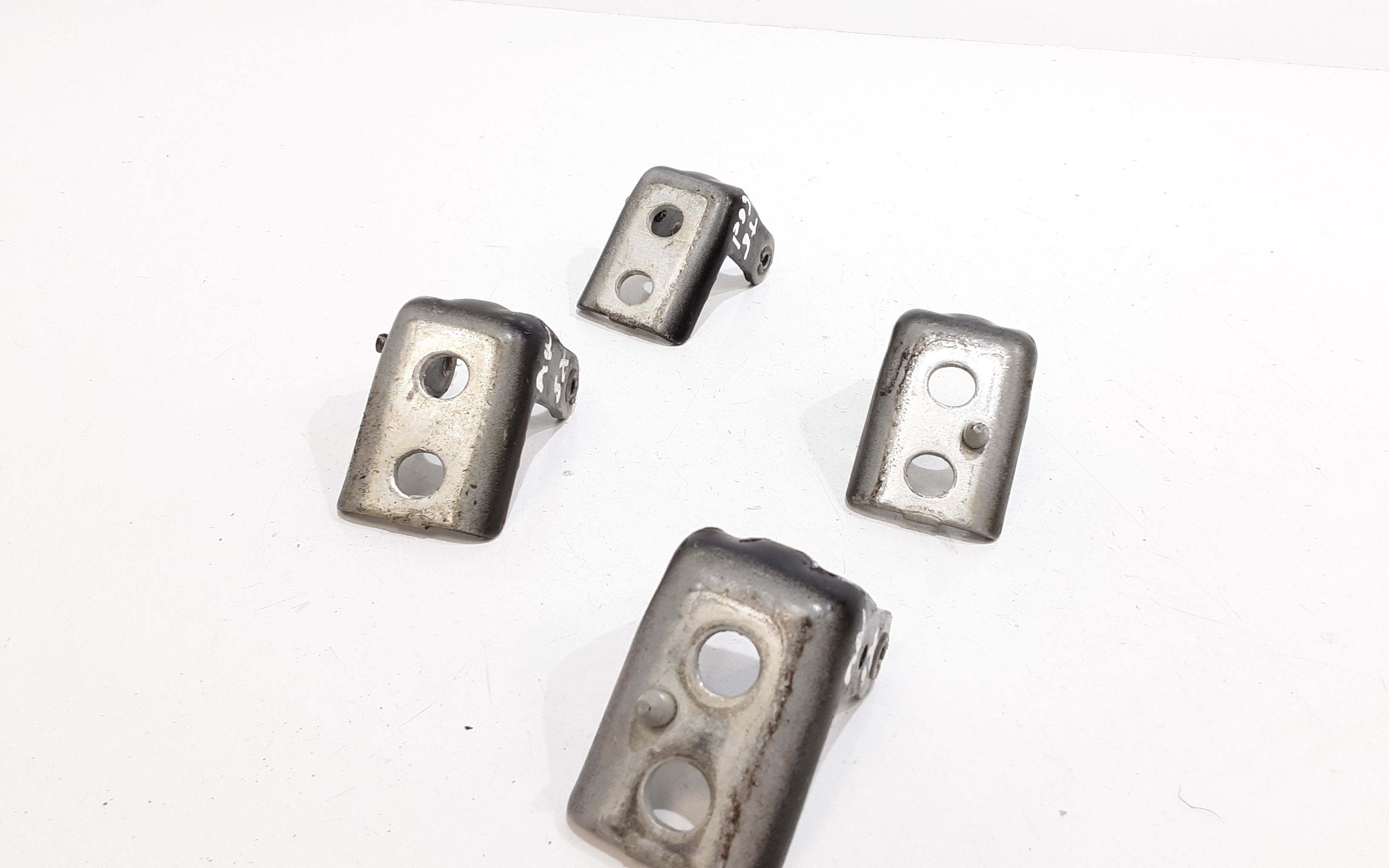 Cerniera Porta Ant. Destro,cerniera Porta Ant.sinistro, Cerniera Porta Post. Destro, Cerniera Porta Post. Sinistro Usato