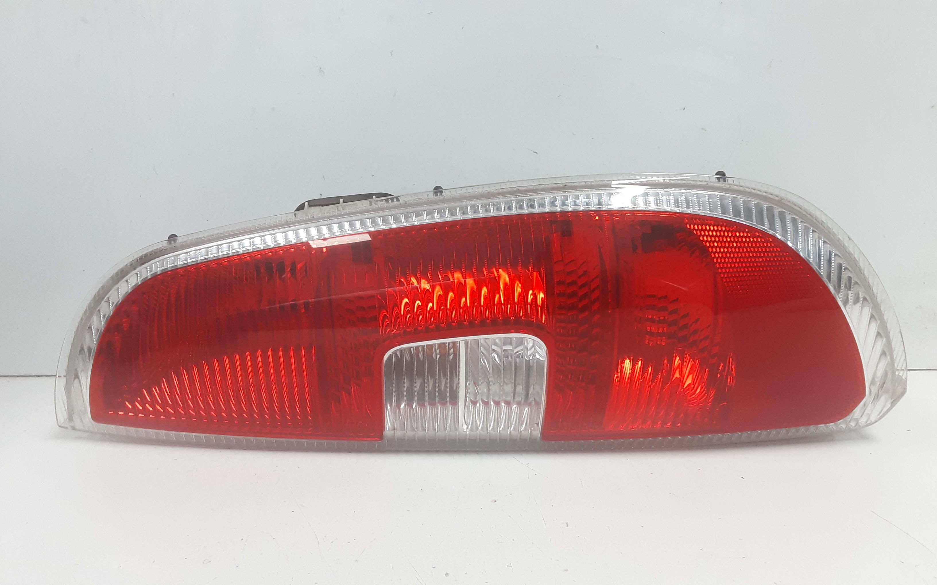 Fanale Post. Destro 5J7945112 Usato