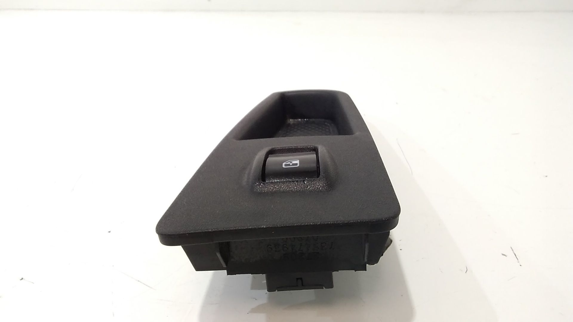 Interruttore Alzacristalli Porta Ant. Destro 735474942 Usato