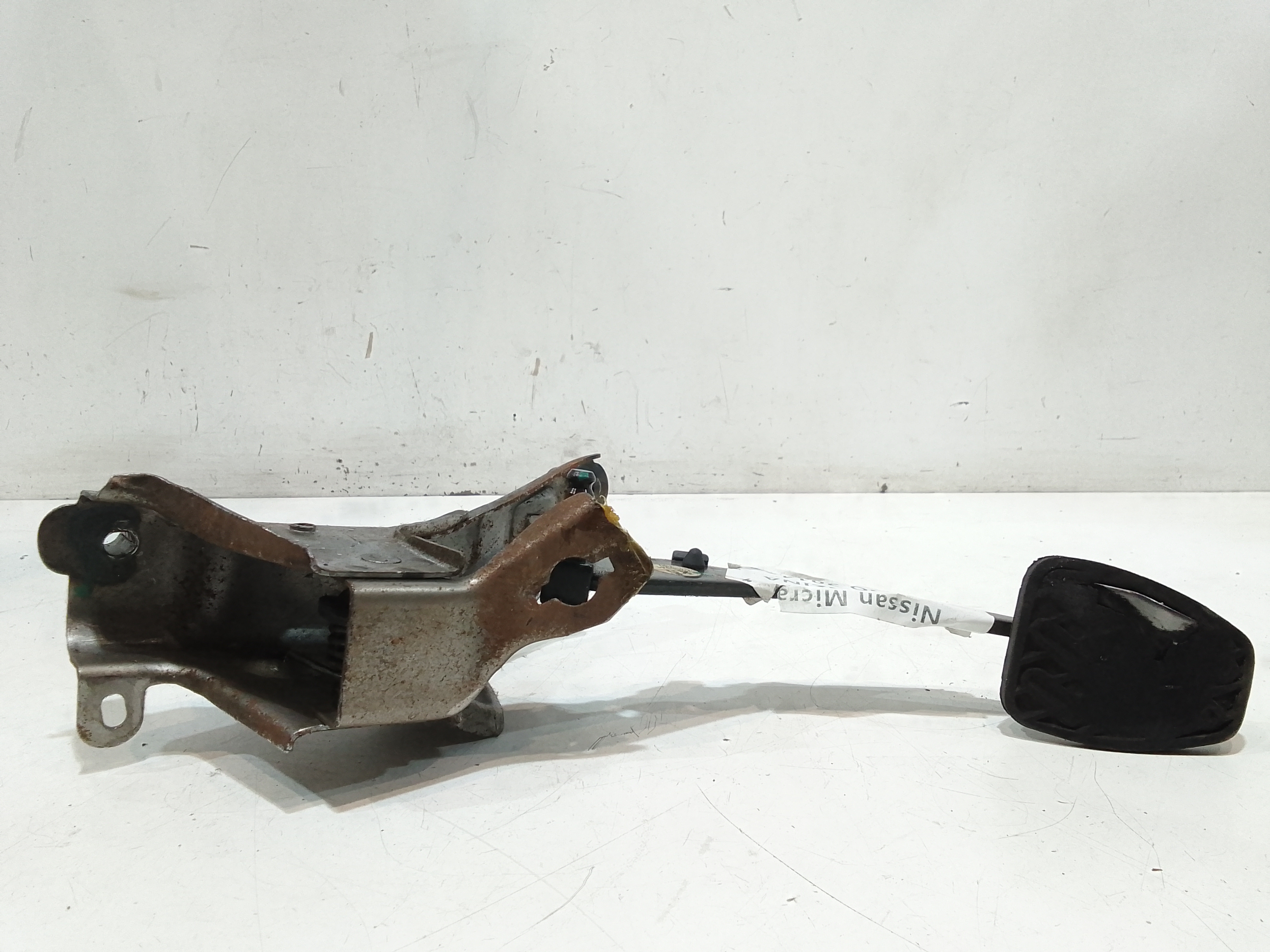 Pedale Frizione 465031HK1A Usato