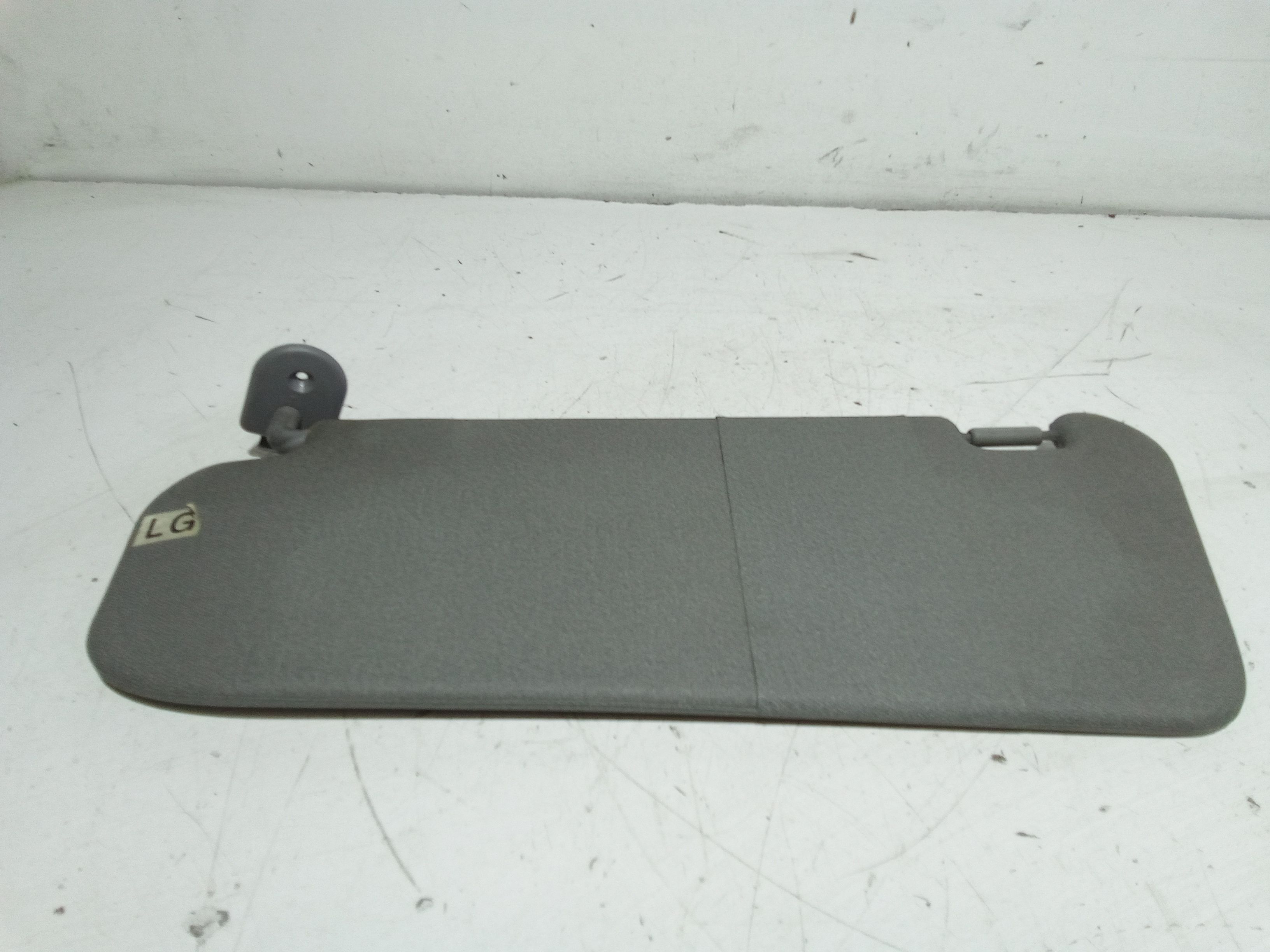 Aletta Parasole Parabrezza Sinistro 96537730 Usato