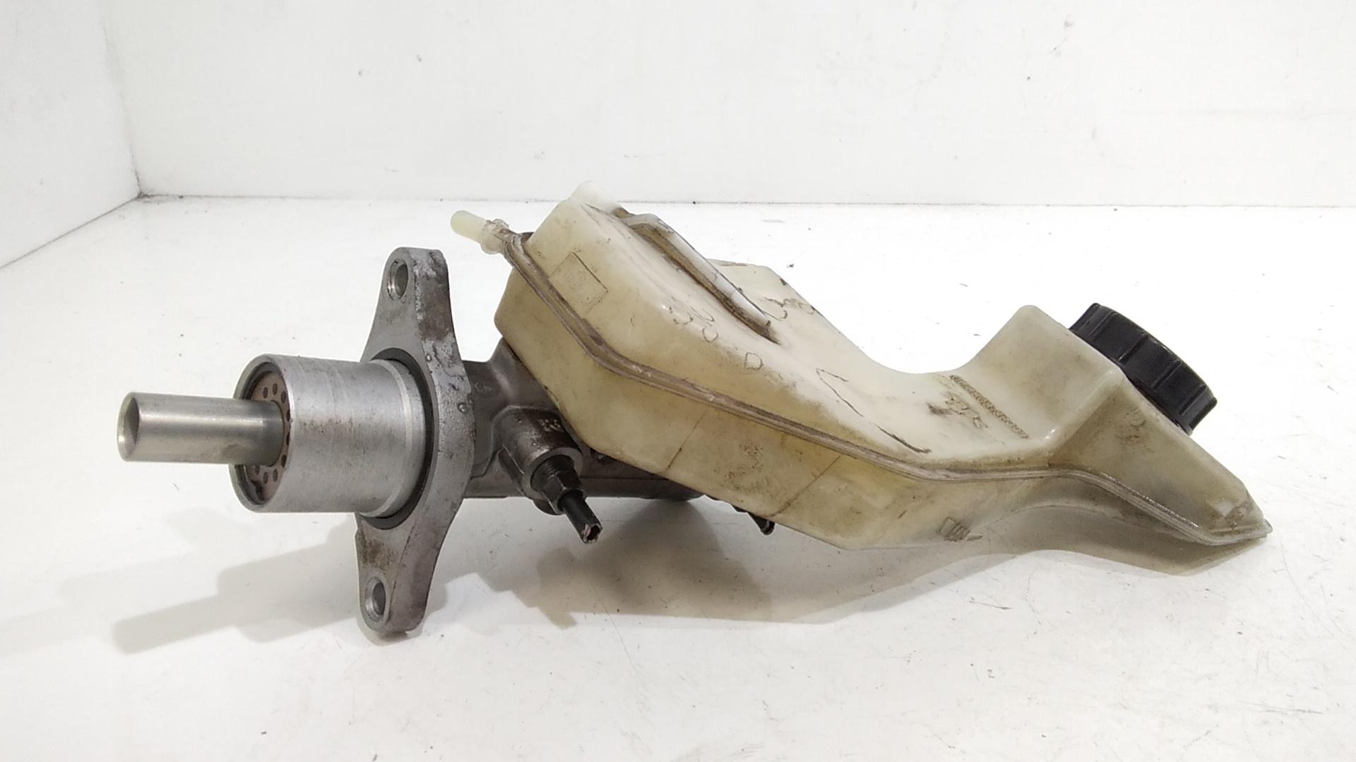 Pompa Comando Freni B3YF4340ZA Usato