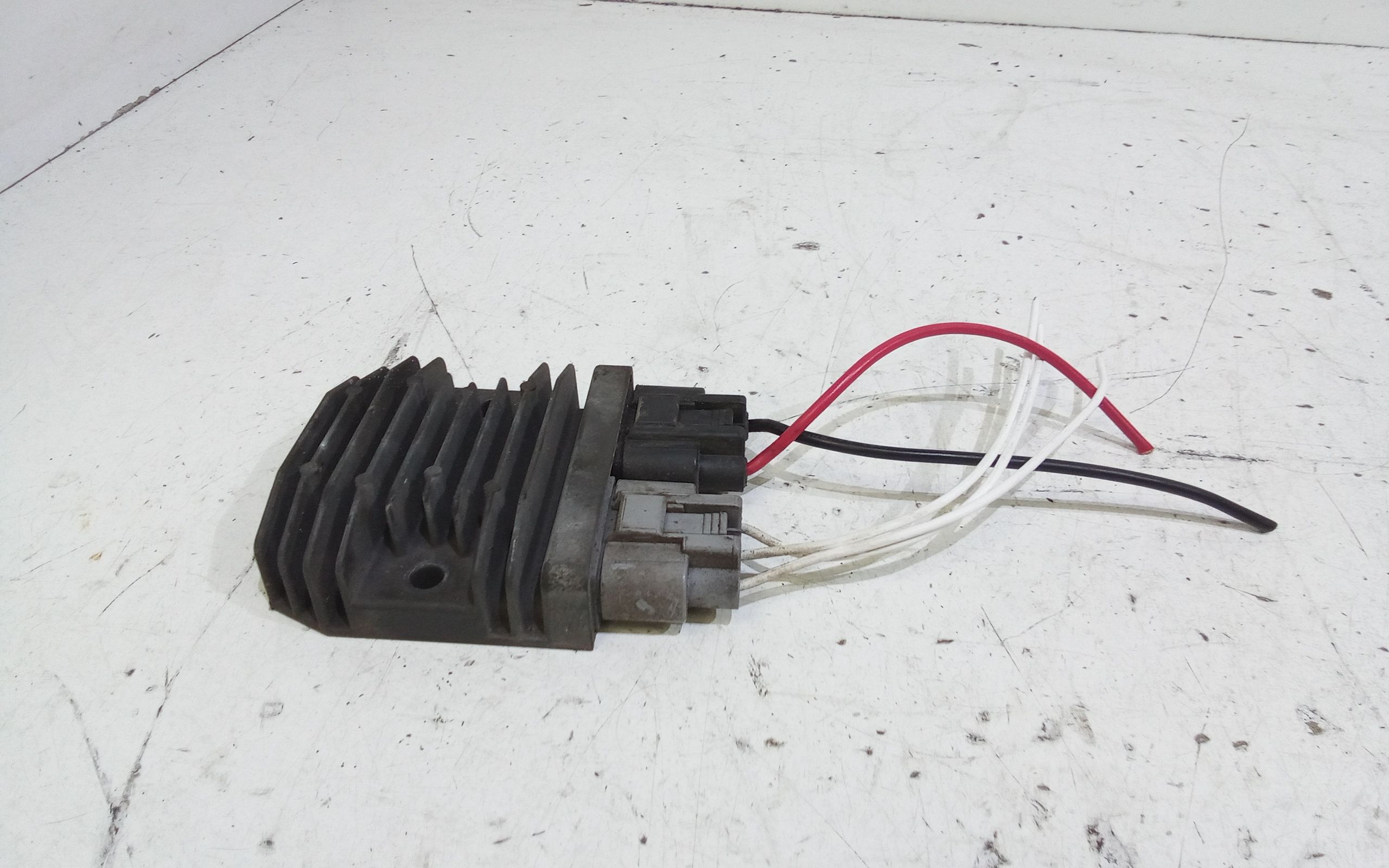 Regolatore Tensione Usato