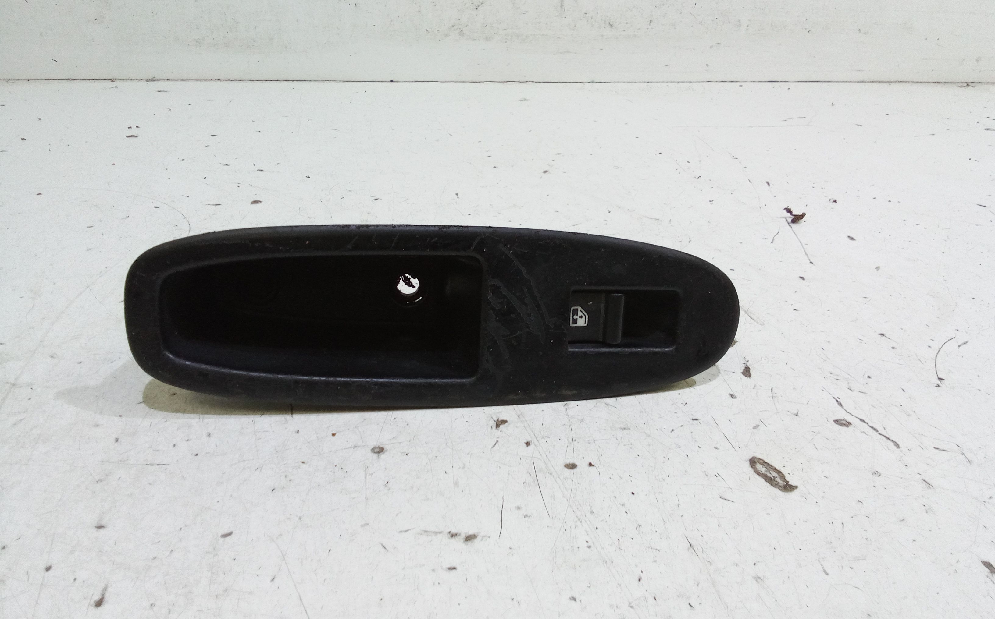 Interruttore Alzacristalli Porta Ant. Destro Usato