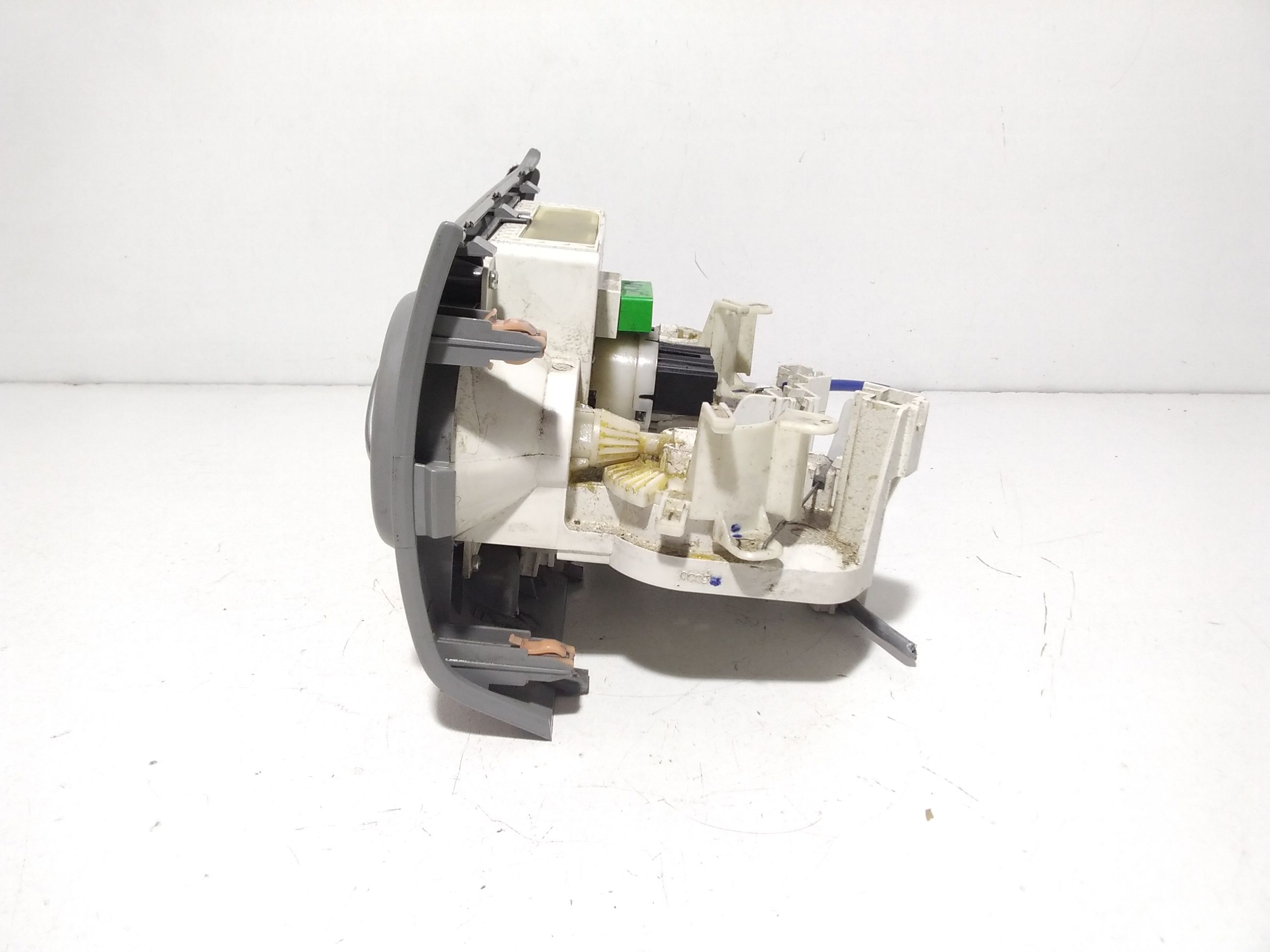 Blocco Comando Climatizzazione 74400M68K11FTM Usato