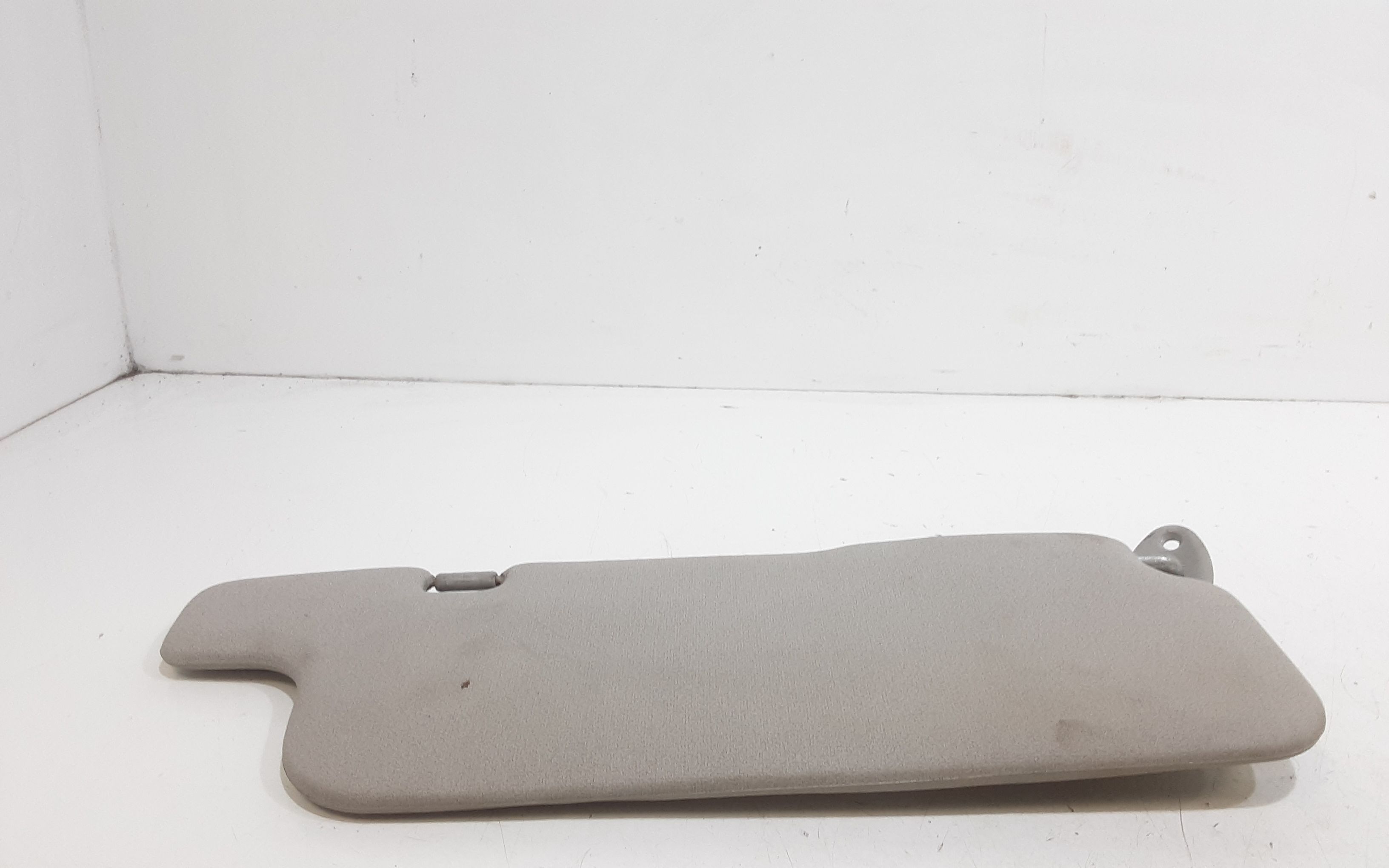 Aletta Parasole Parabrezza Sinistro 7432052311B0 Usato