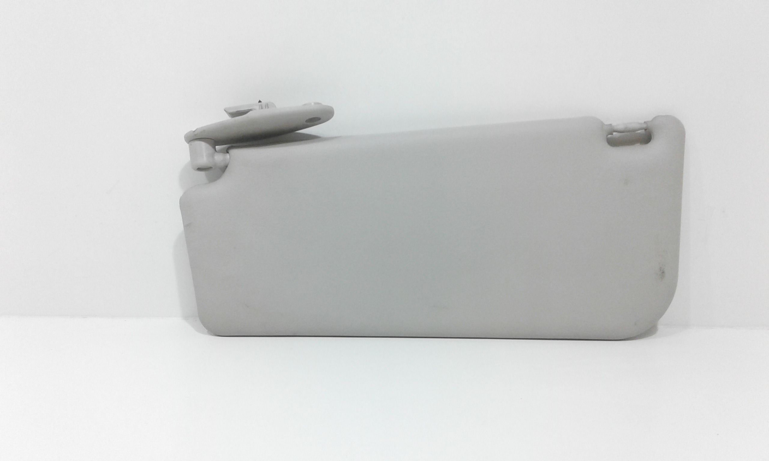 Aletta Parasole Parabrezza Destro 735338206 Usato