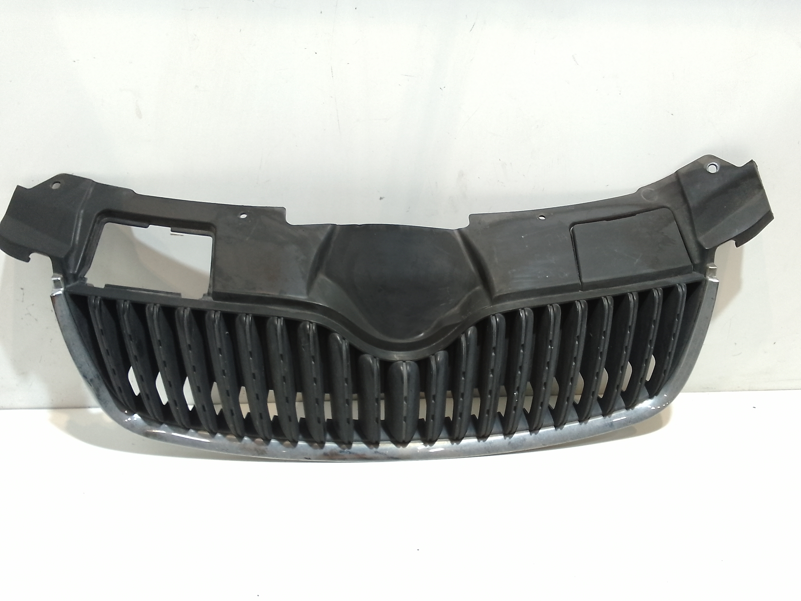 Griglia Paraurti Ant. 5J0853677C9B9 Usato