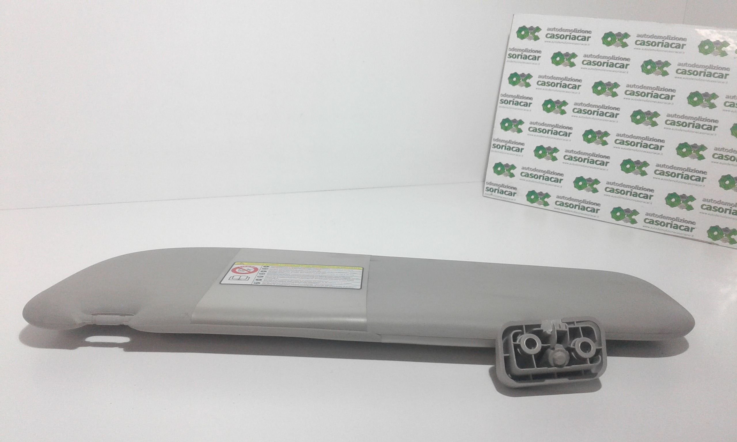 Aletta Parasole Parabrezza Destro 735643881 Usato