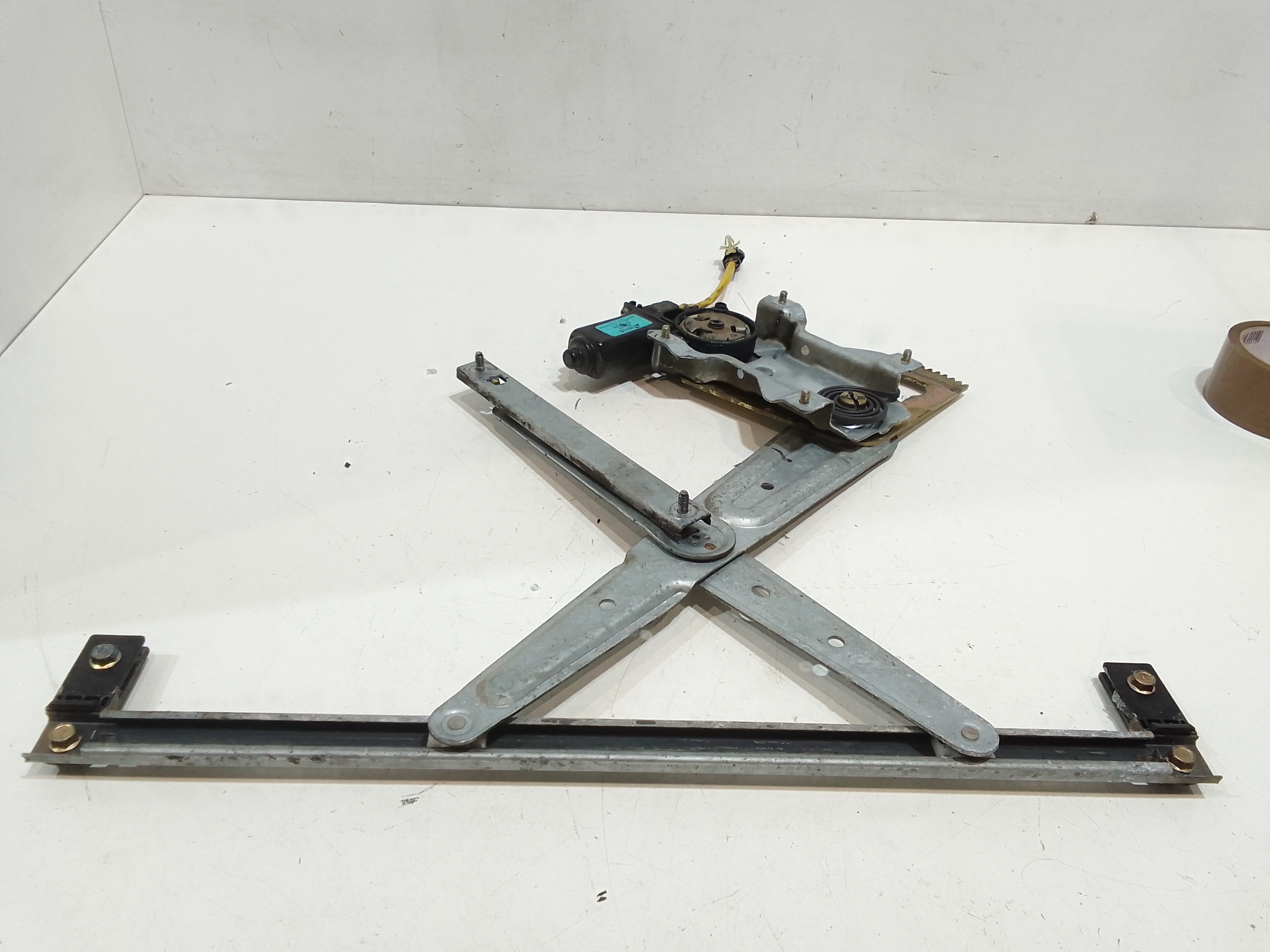 Alzacristallo Porta Ant. Sinistro Usato