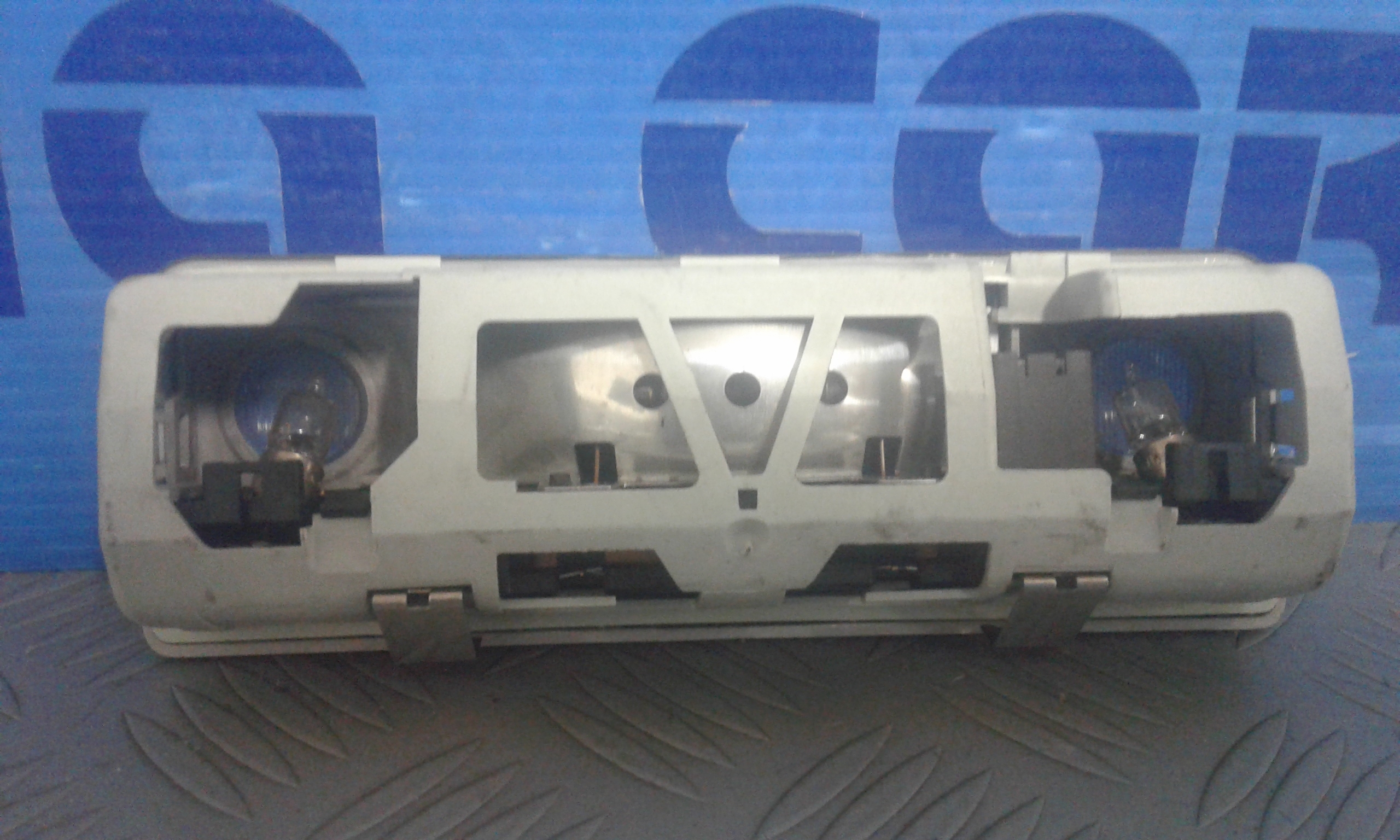 Luce Cortesia Ant. Tetto Usato