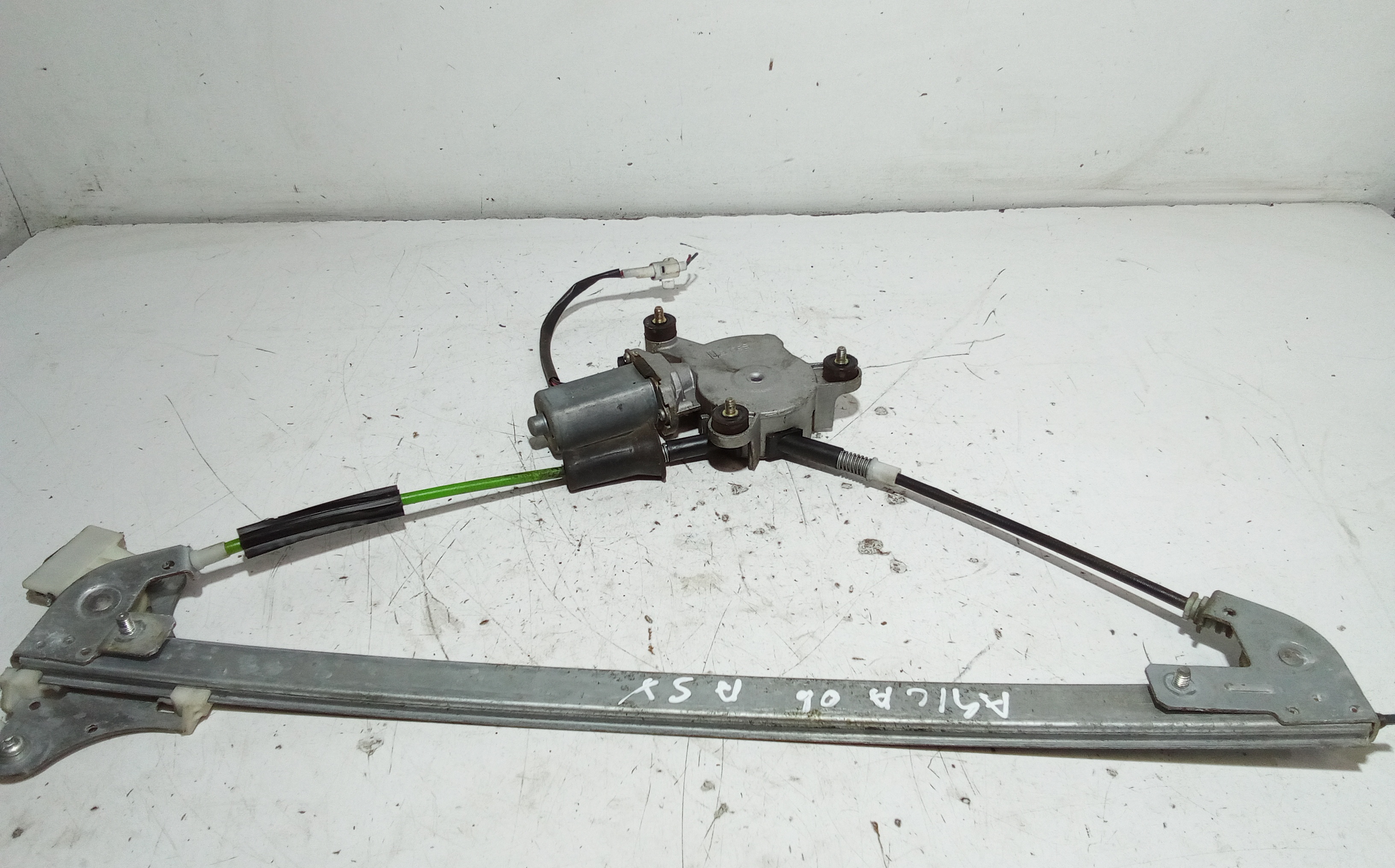 Alzacristallo Porta Ant. Sinistro 9206365 Usato