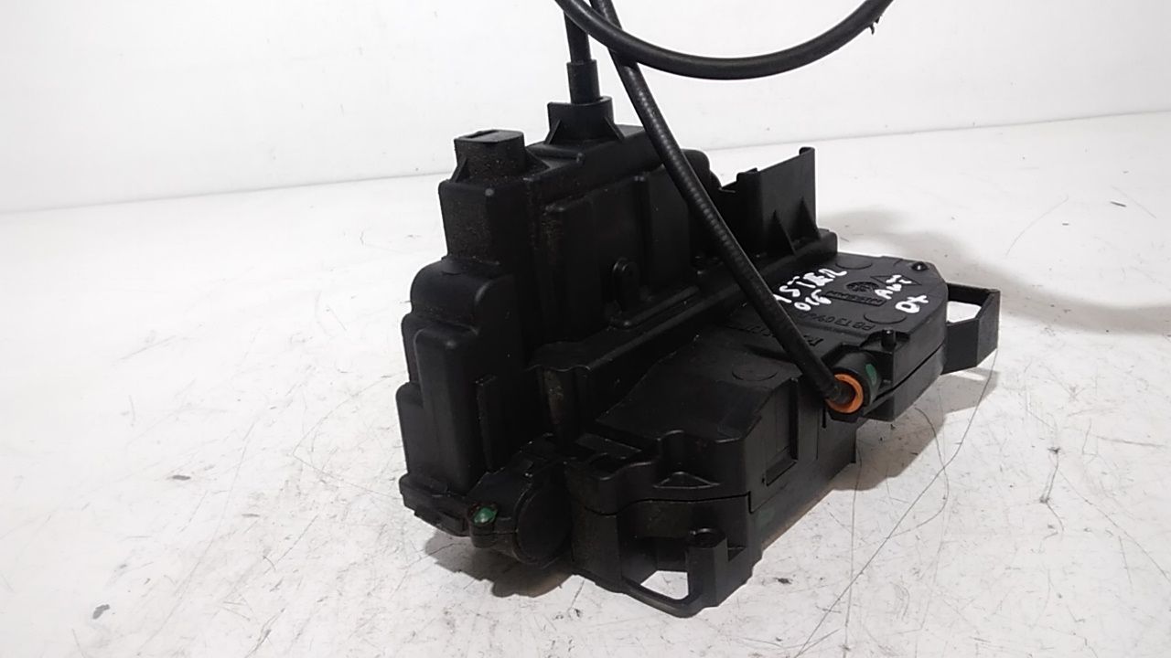 Serratura Porta Ant. Destro 805020008R Usato