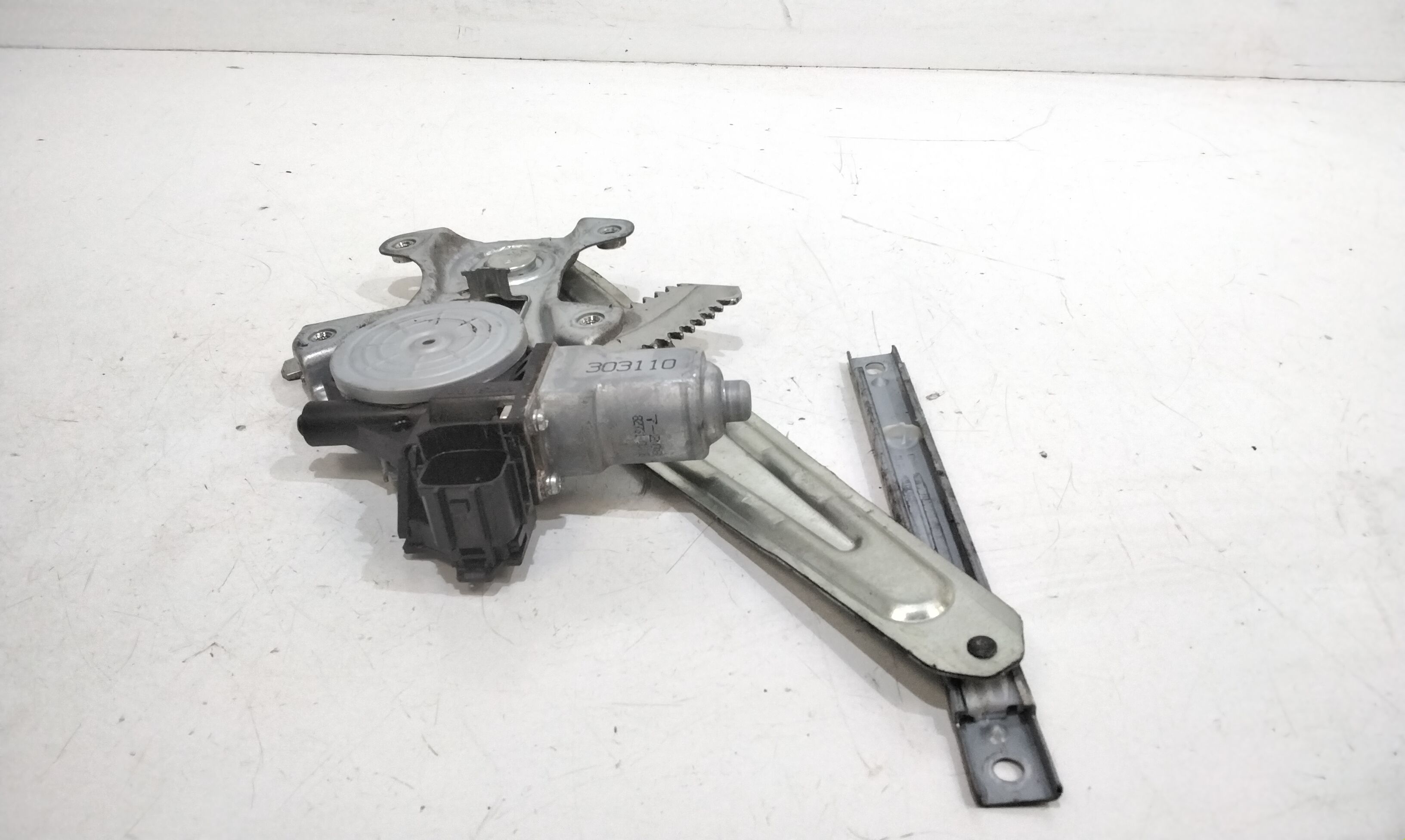 Alzacristallo Porta Post. Destro Usato