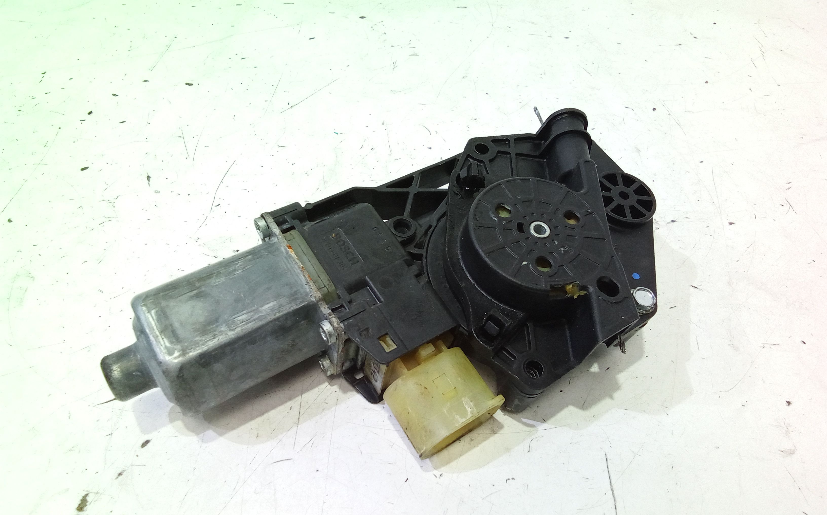 Motorino Alzacristallo Porta Ant. Sinistro 67627413049 Usato