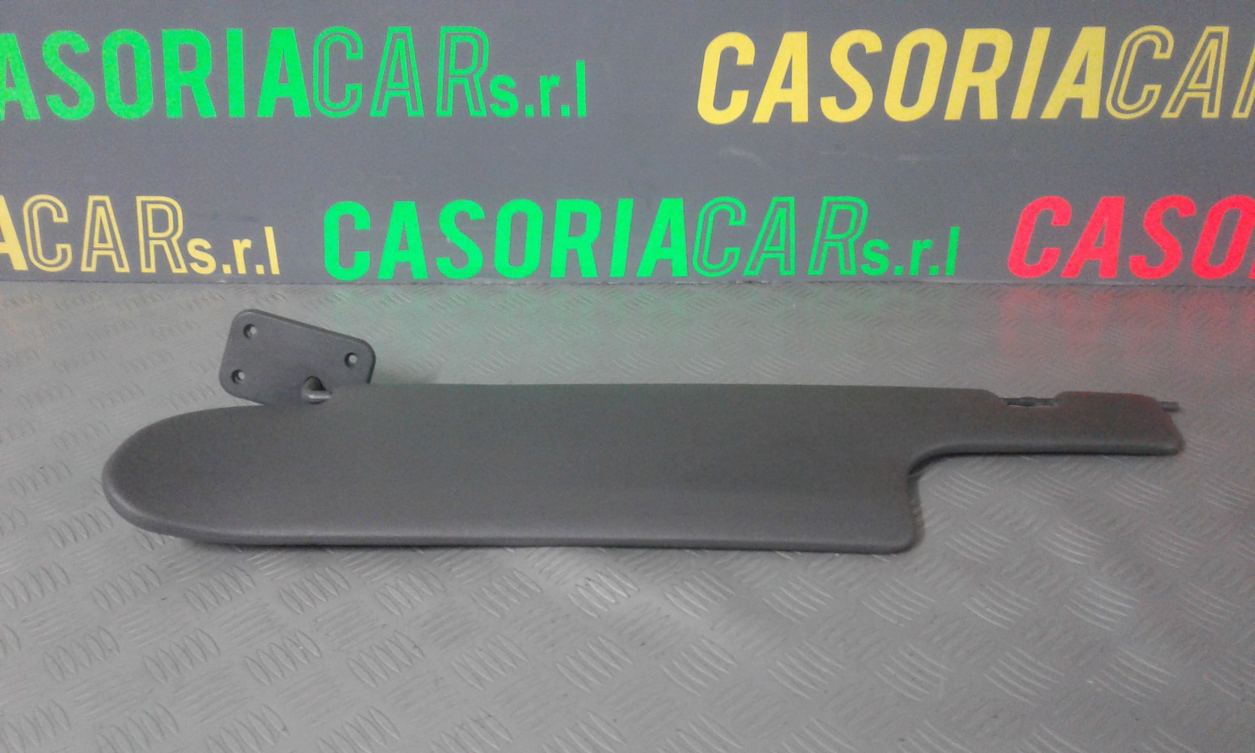 Aletta Parasole Parabrezza Destro 5801353804 Usato