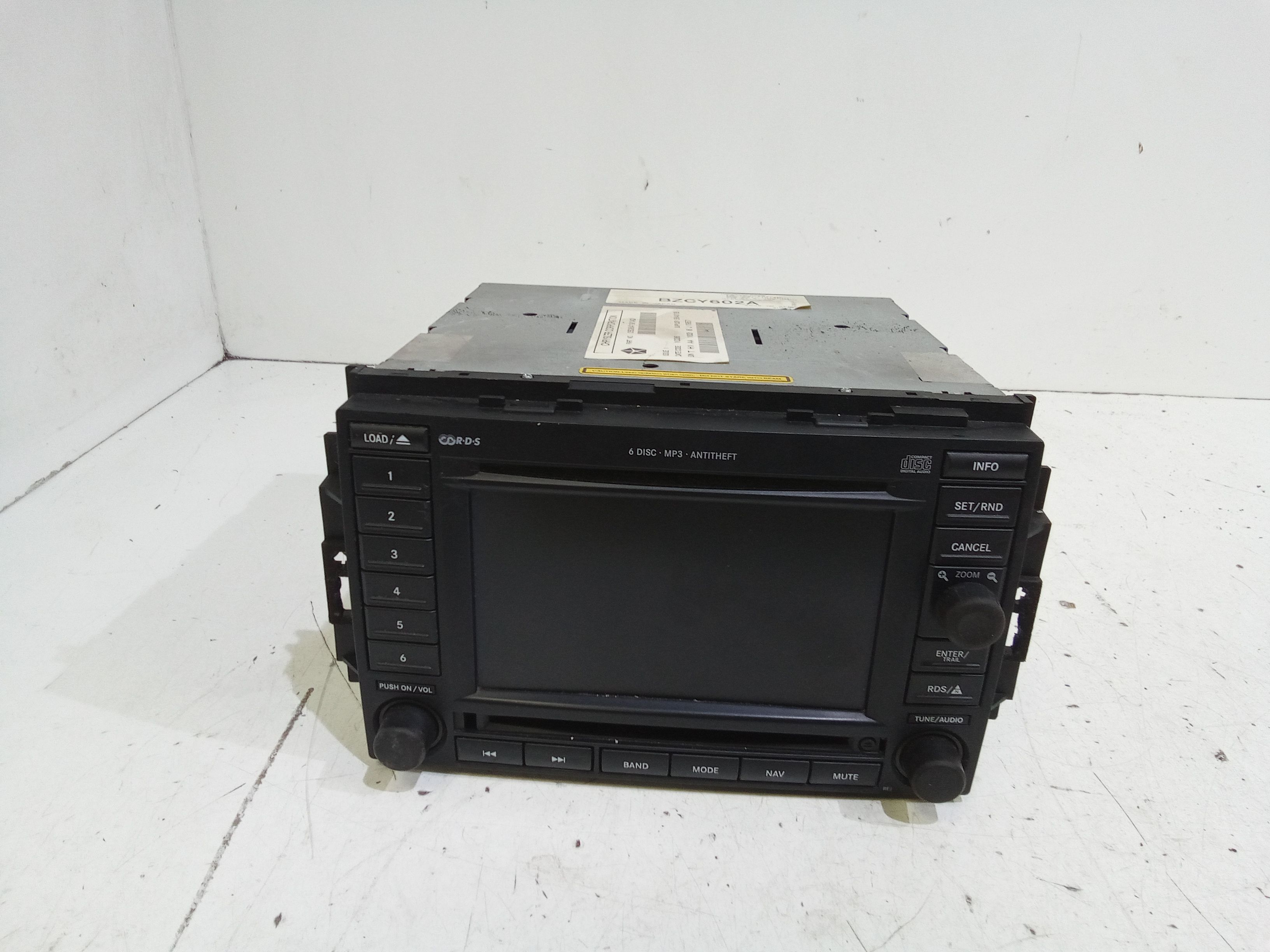 Radio C/sistema Di Navigatore Satellitare Usato