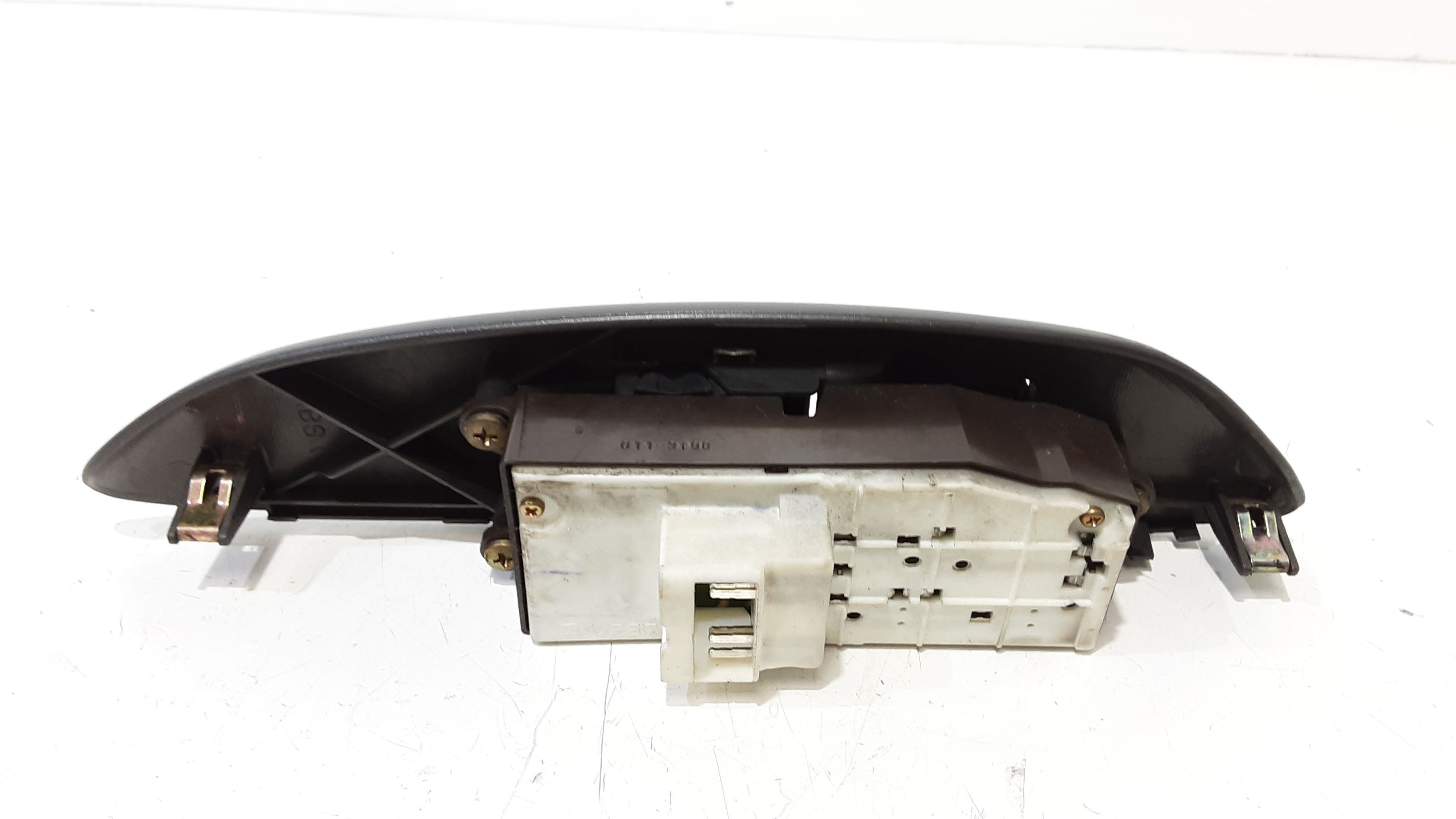 Interruttore Alzacristalli Porta Ant. Sinistro 8482010100 Usato