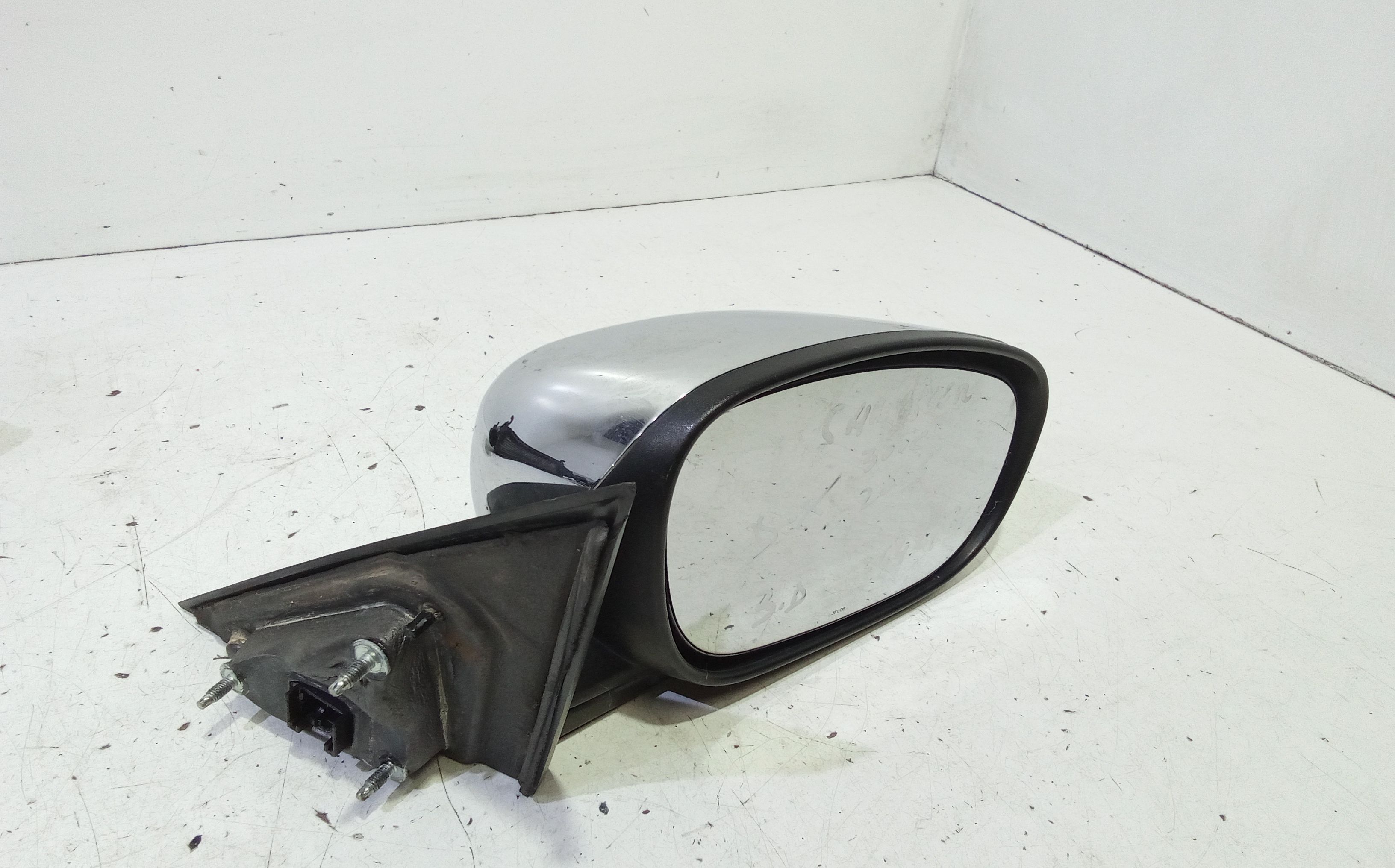 Retrovisore Est. Destro Usato