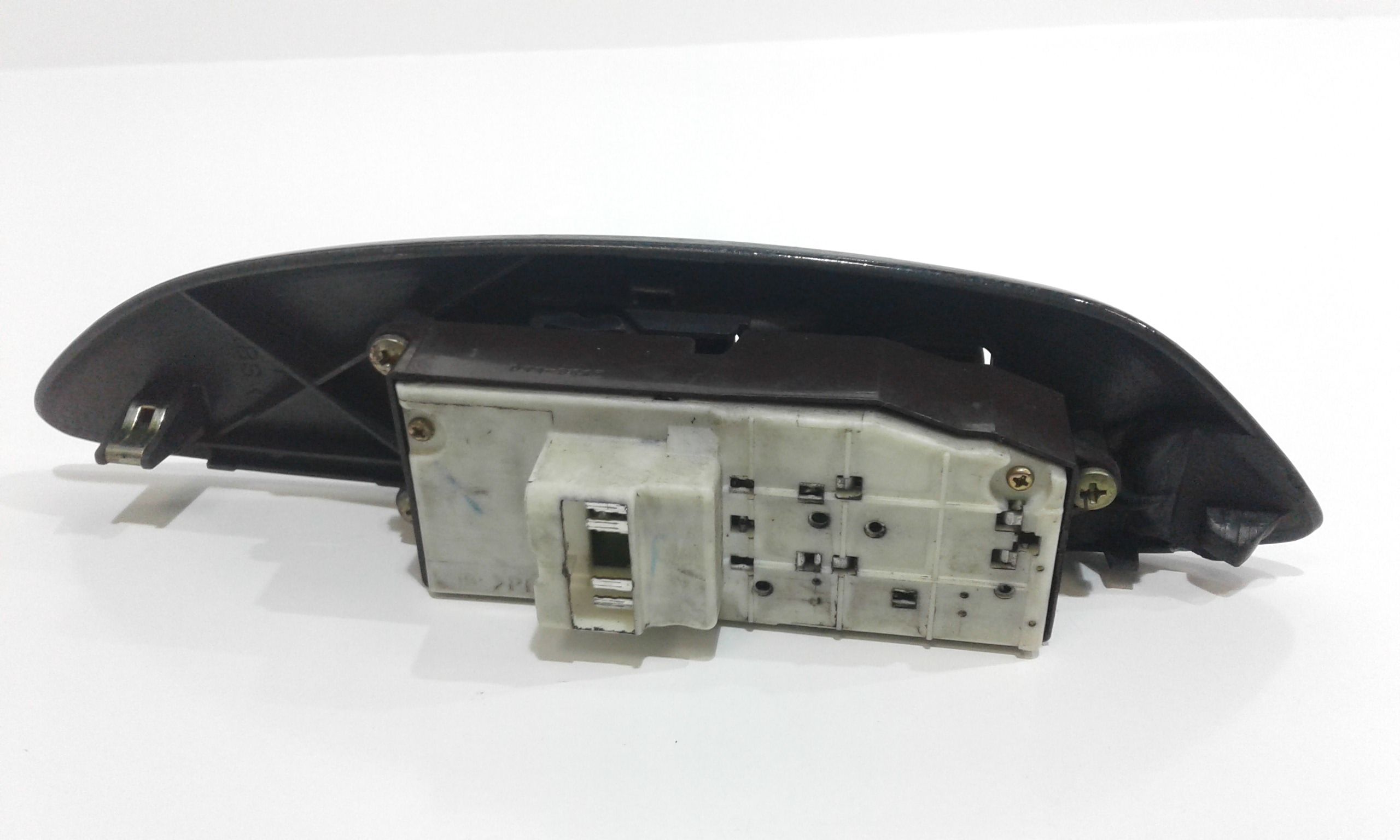 Interruttore Alzacristalli Porta Ant. Sinistro 8482010100 Usato