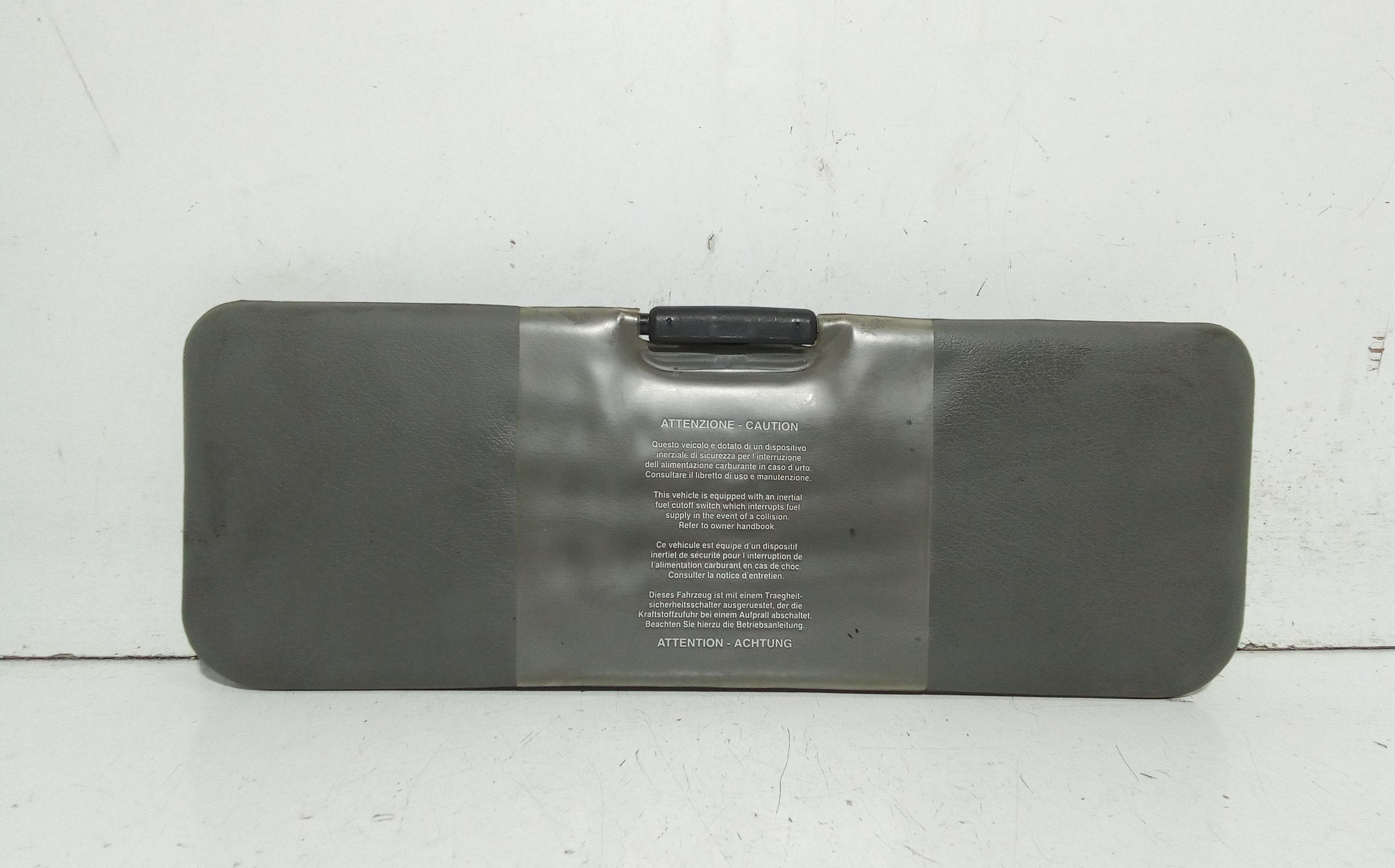 Aletta Parasole Parabrezza Sinistro 182427480 Usato