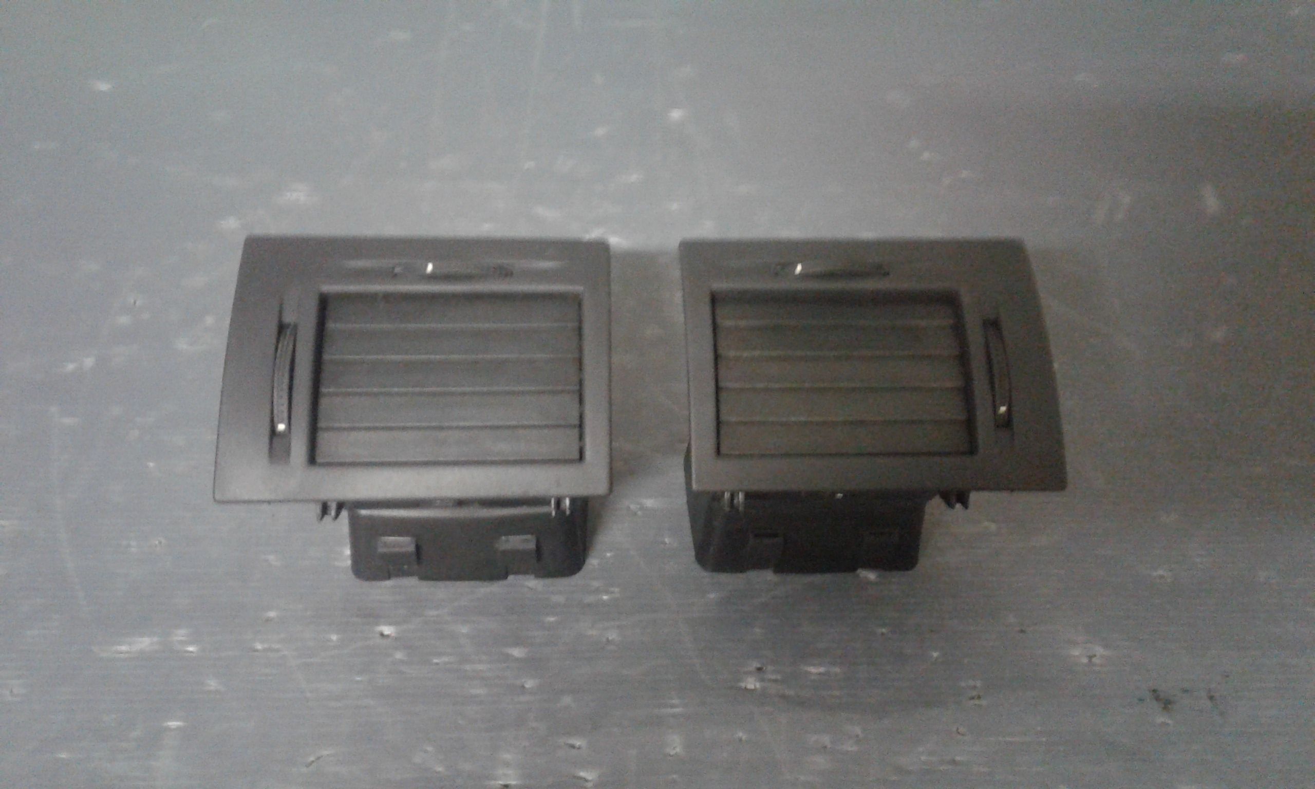 Condotto Aria Bocchette Centr. Sup. Cruscotto 13119169 Usato