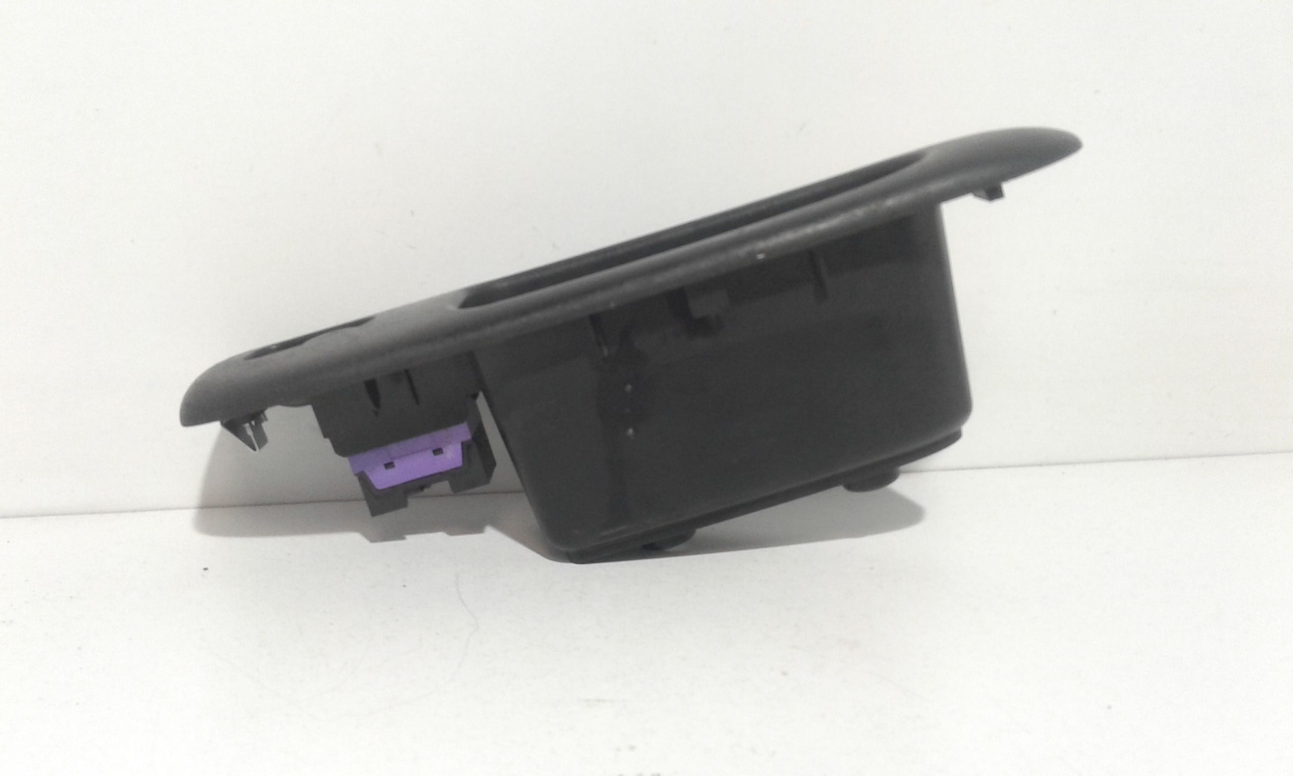 Interruttore Alzacristalli Porta Ant. Destro 156036161 Usato