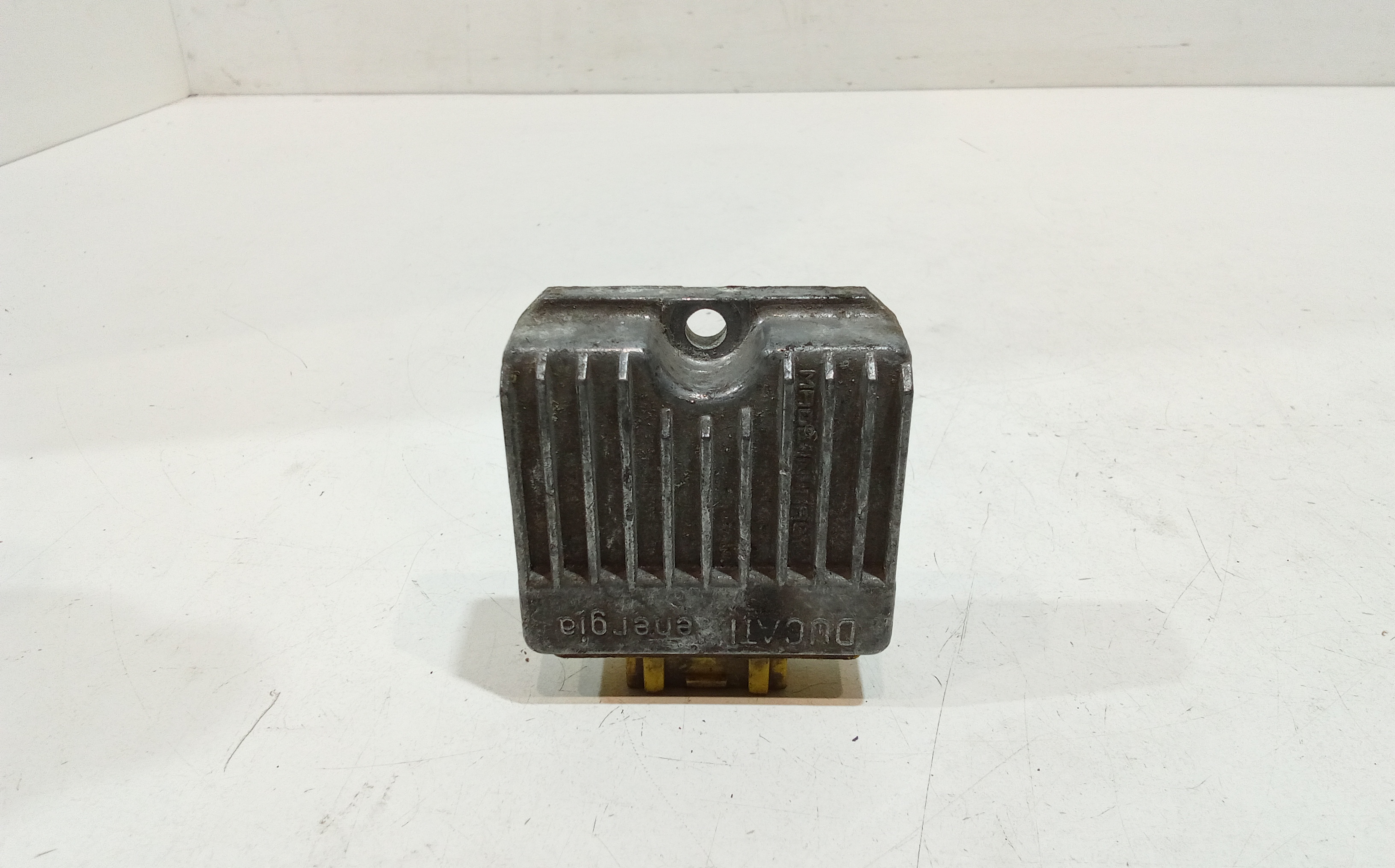 Regolatore Tensione Usato