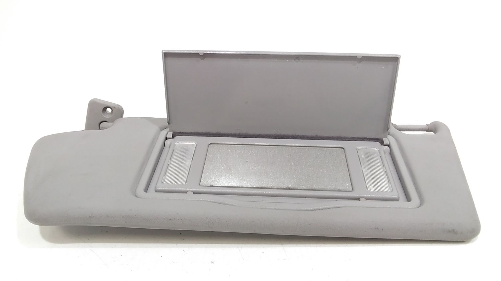 Aletta Parasole Parabrezza Sinistro 13234248 Usato