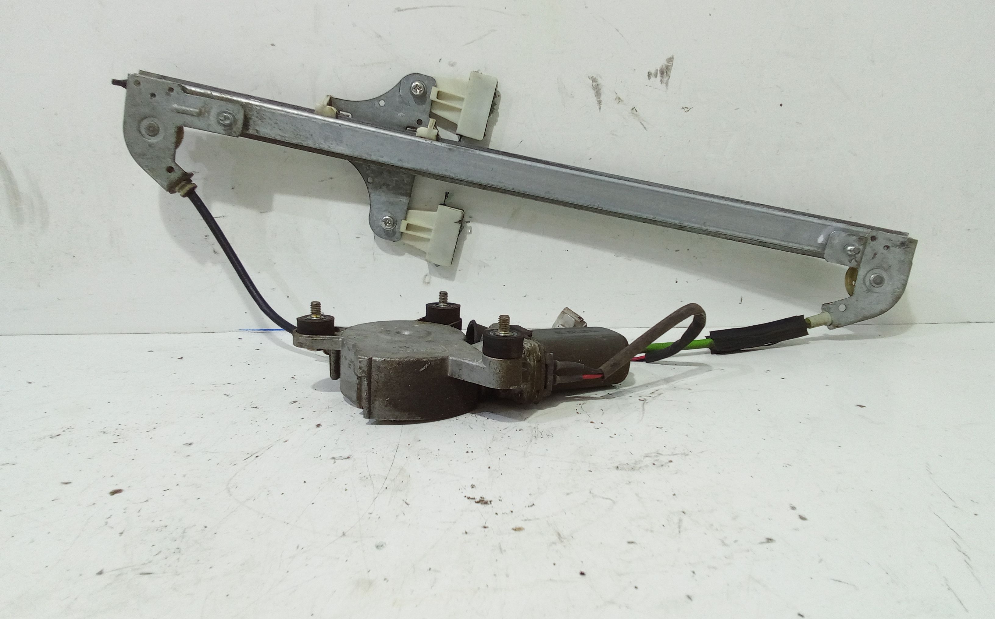 Alzacristallo Porta Ant. Sinistro 9206365 Usato