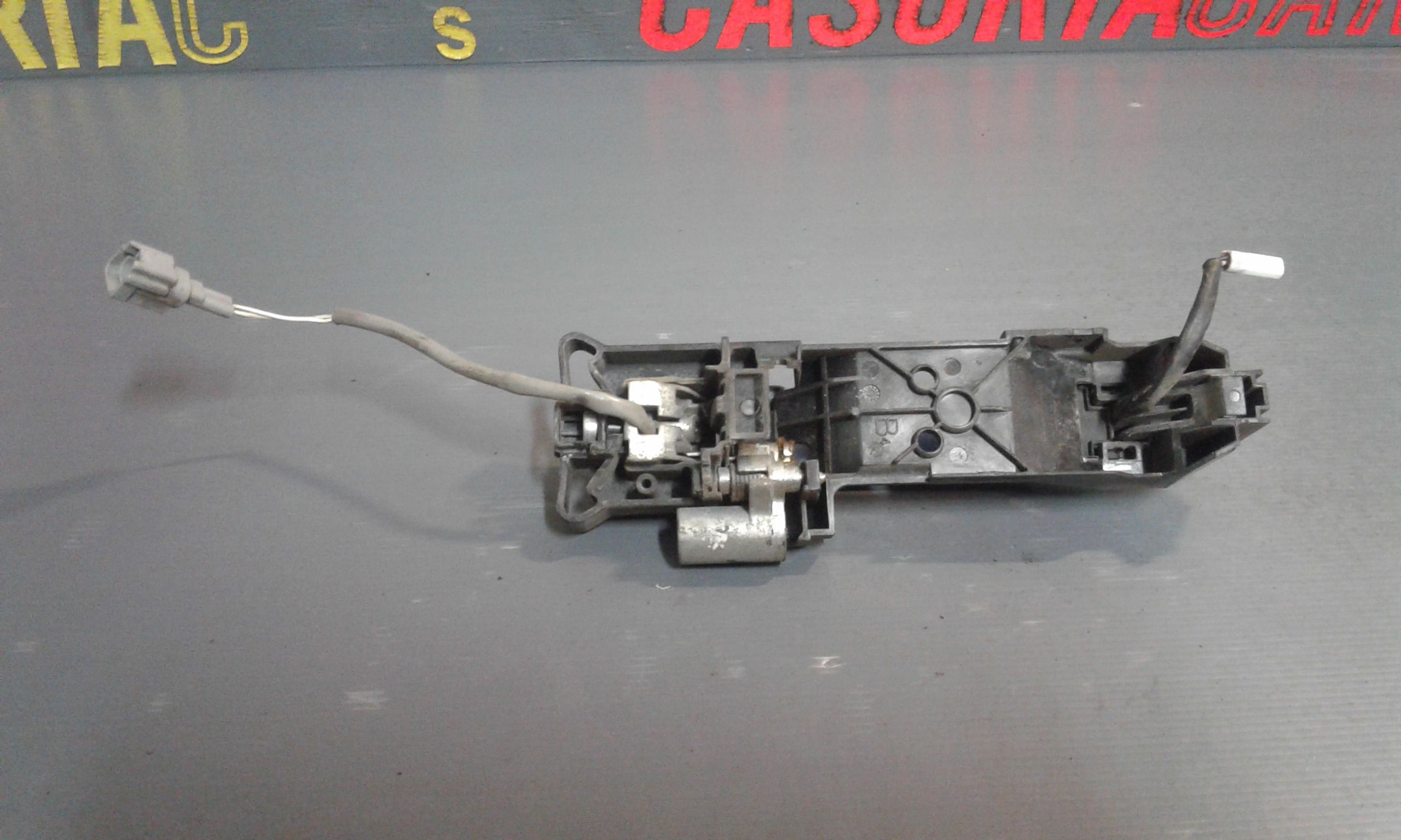 Maniglia Porta Ant. Destro 80640AX12A Usato