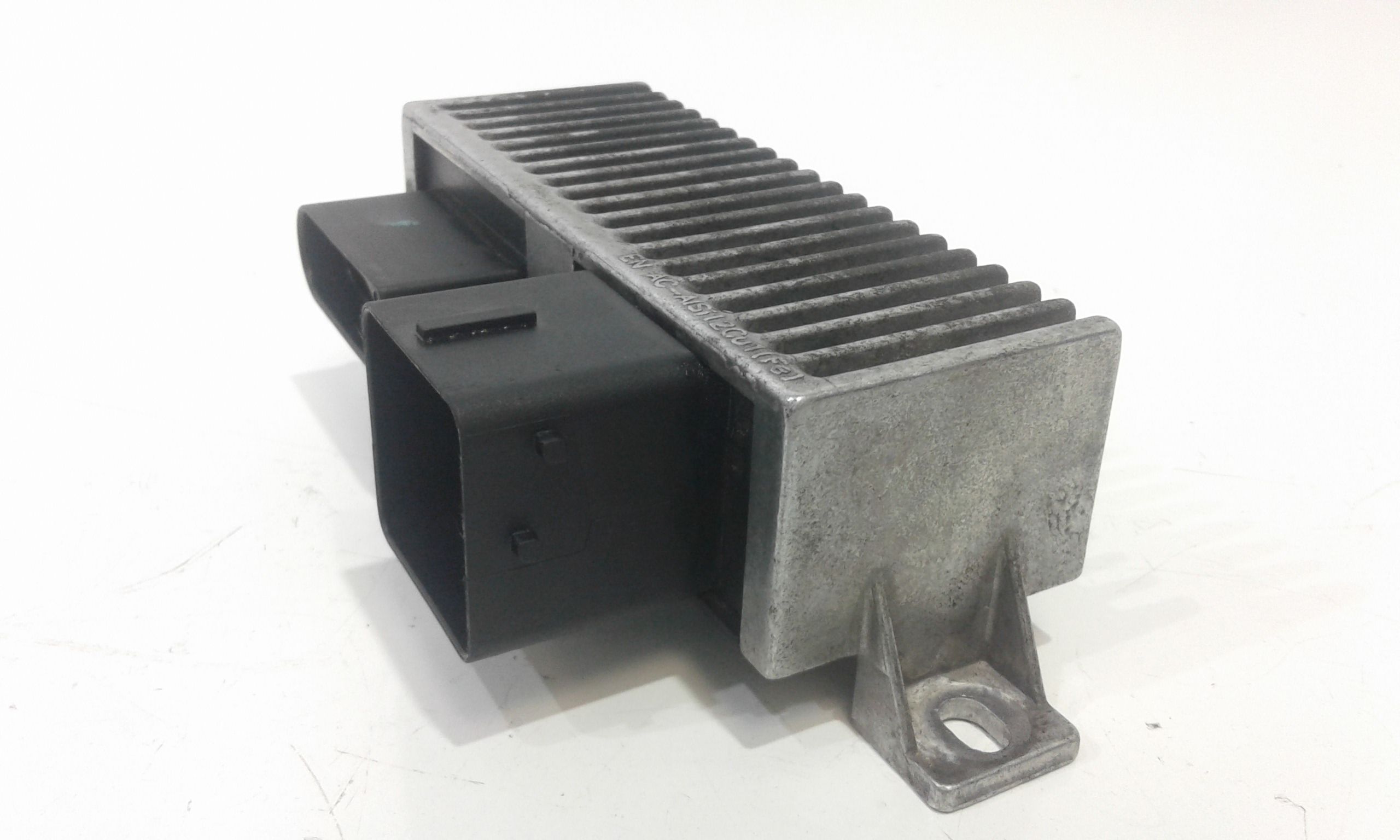 Relè Preriscaldamento Candelette 110673774R Usato