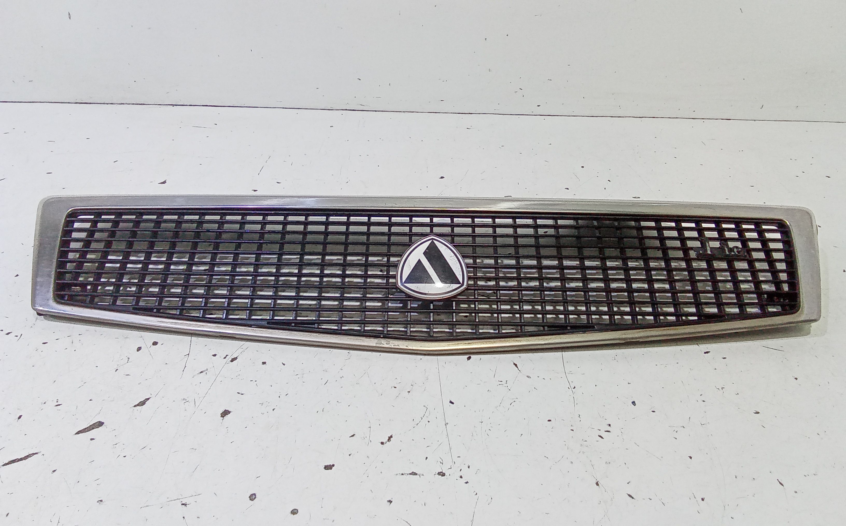 Griglia Paraurti Ant. Usato