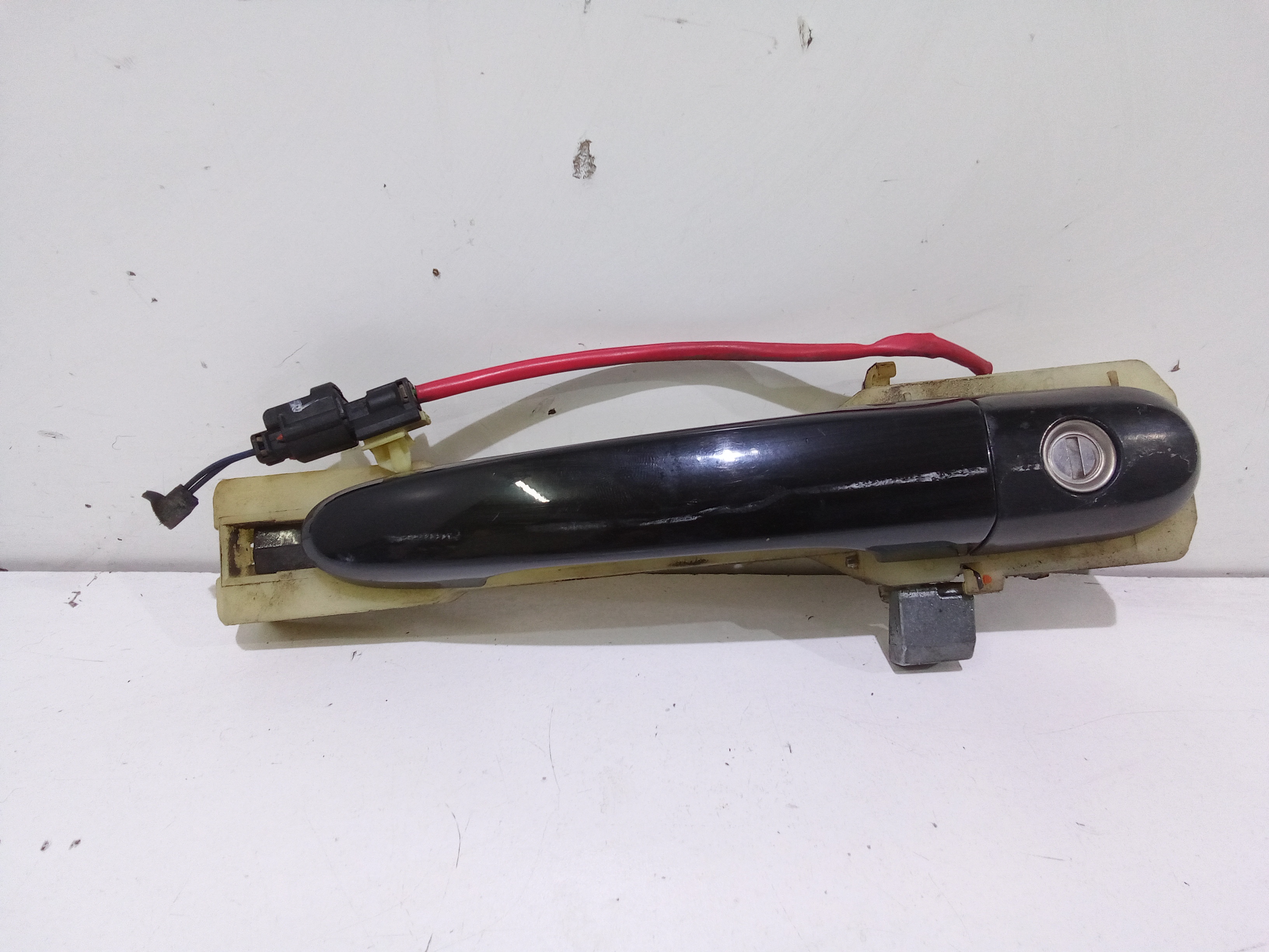 Maniglia Porta Ant. Destro 826611F00000 Usato